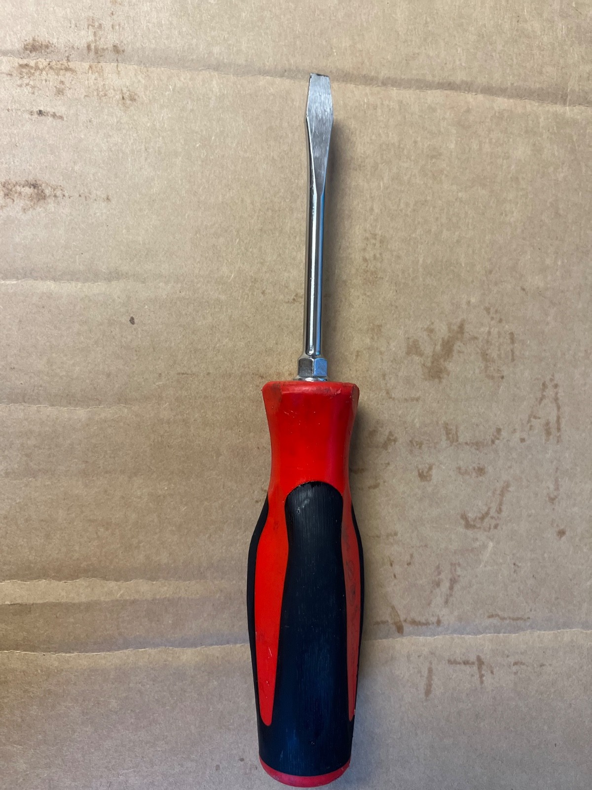 SNAP ON SGD4B – 9.75″ LONG FLAT BLADE COMFORT GRIP -RED/BLACK HANDLE-LOT#33