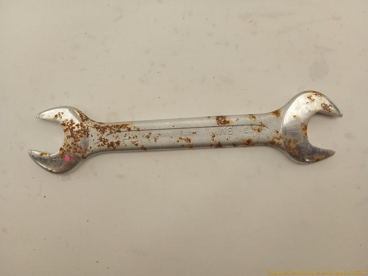BMW 735i E32 SEDAN Set Of Emergency Vehicle Tool Fits 1988-1994 88 89 90 91 92