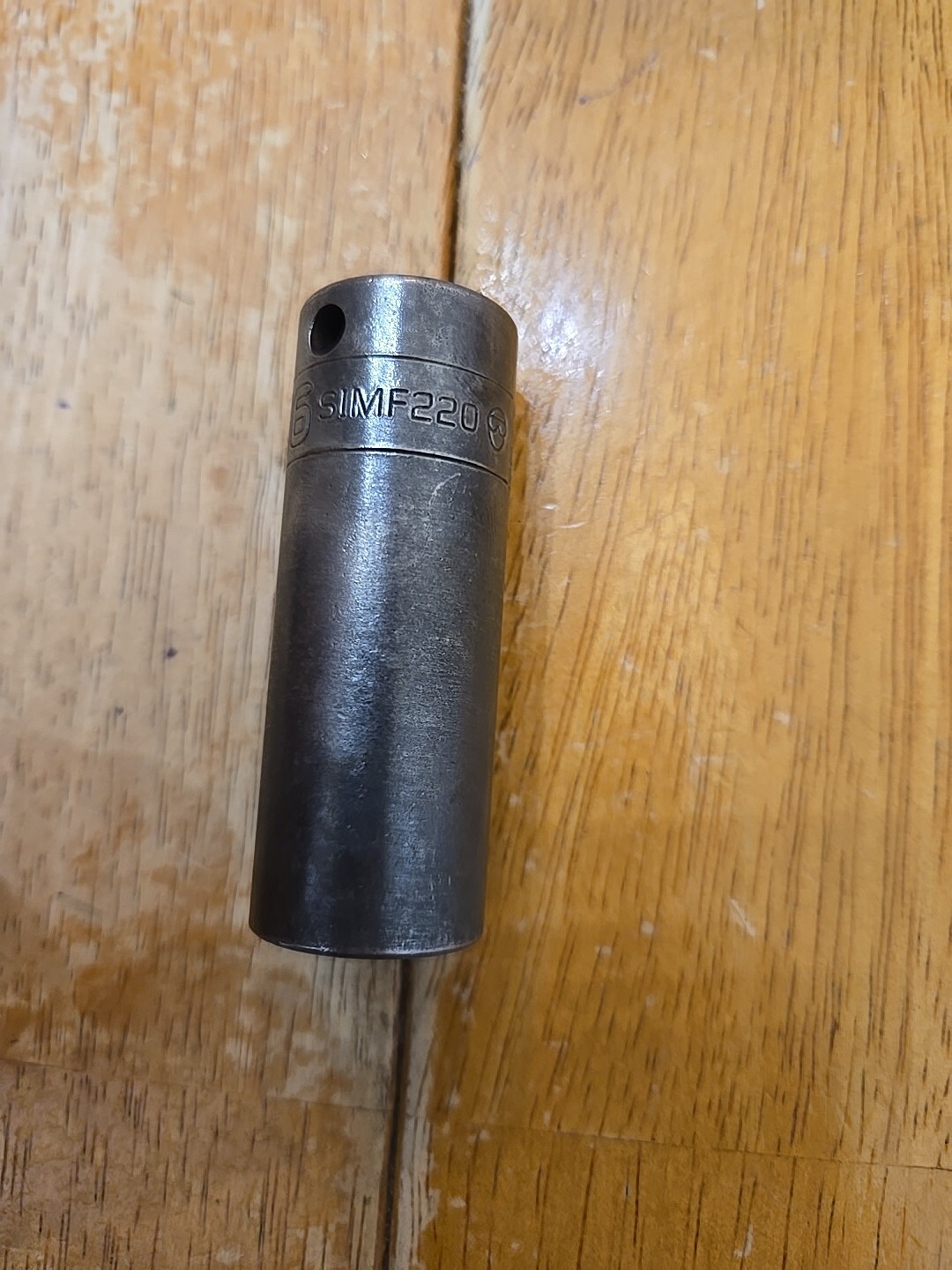 Snap On 3/8″ Drive 11/16″ 6PT Deep Impact Socket SIMF220