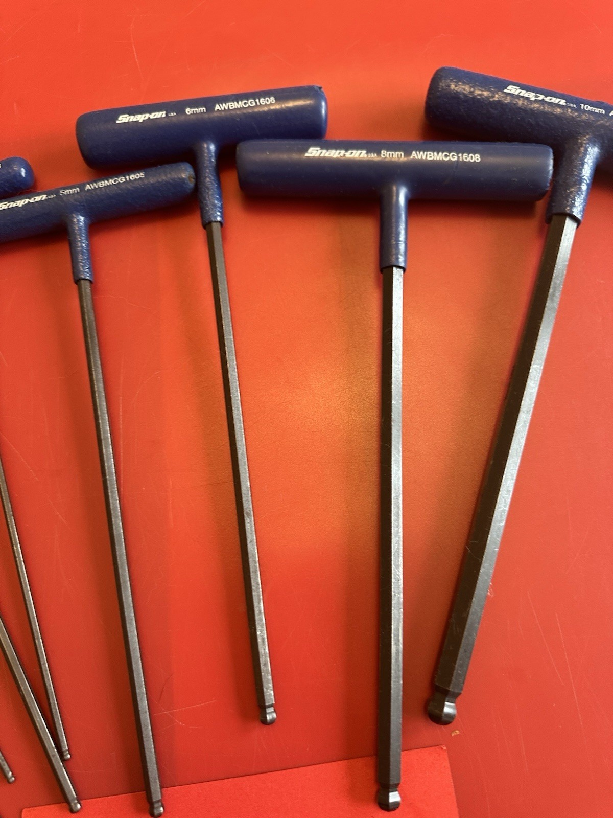 Snap On 8 pc Metric T-Handle Ball Hex Wrench Set (2–10 mm) AWBMCG1600