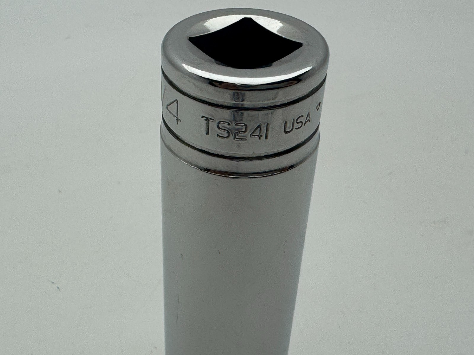 Snap-On Tools NEW TS241 1/2″ Drive 6-Point SAE 3/4″ Flank Drive Deep Socket