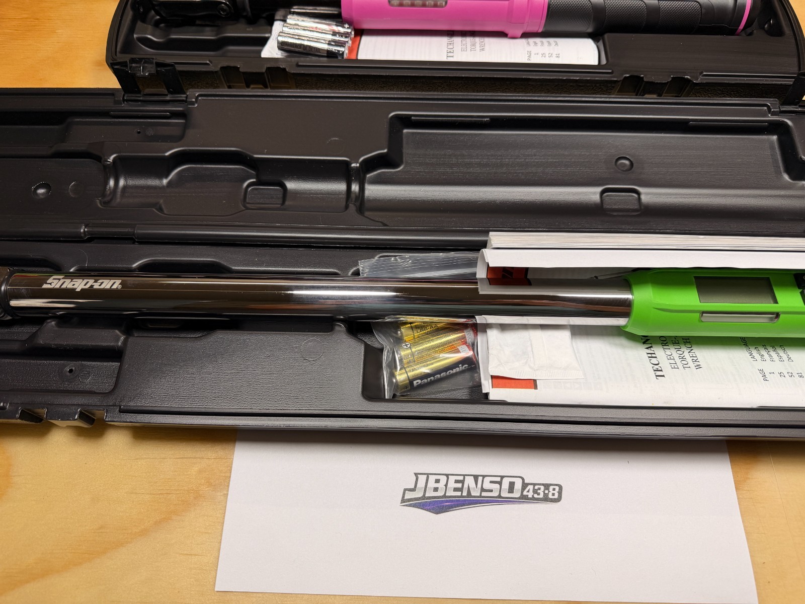 Snap-on Tools NEW 2pc PINK & GREEN 3/8″ & 1/2″ Drive Digital Torque Wrench Set