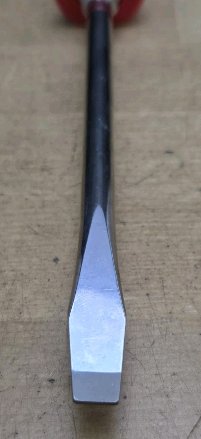 New Snap On SGD6B – 5/16″ Wide Flat Tip X 6″ Long Blade Soft Grip Screwdriver
