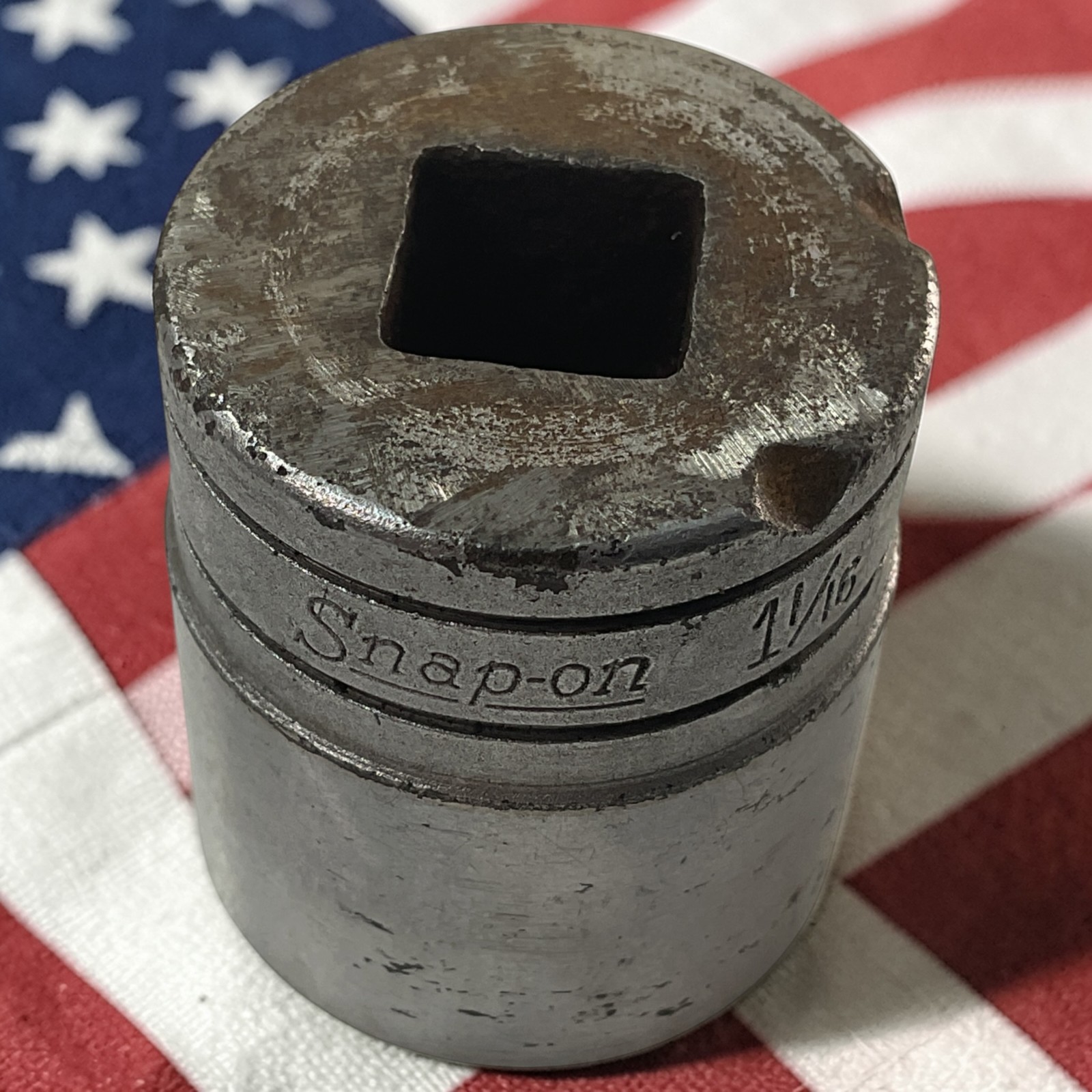 Snap-On Socket 1-1/16″ SW341 1/2″ Drive 12 Pt As Pictured Mechanic Tool USA