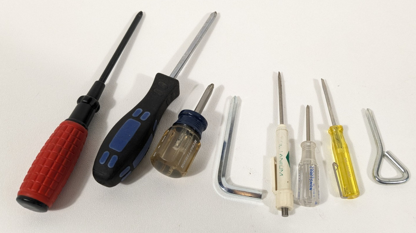 Lot of 8 VTG Mixed Phillips Flat Head Screwdrivers Various Sizes Hardware Tools