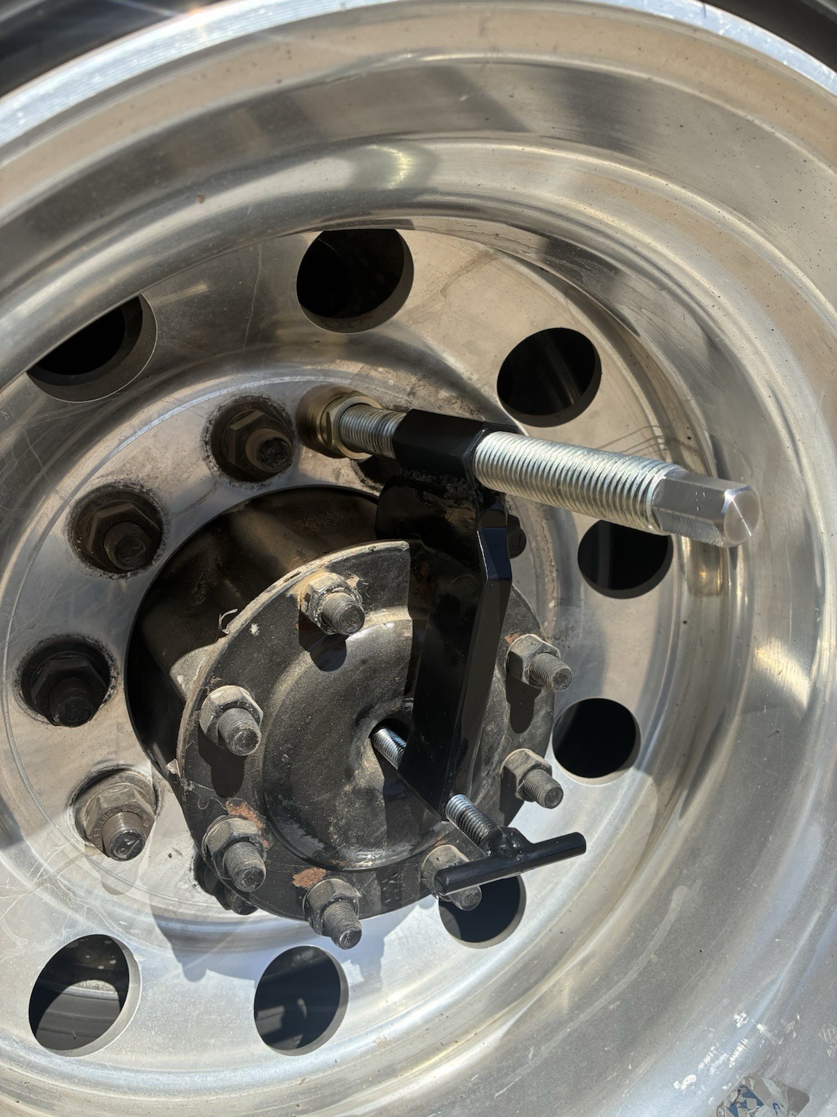 Semi Axle Shaft Removal Tool For Heavy Duty Trucks