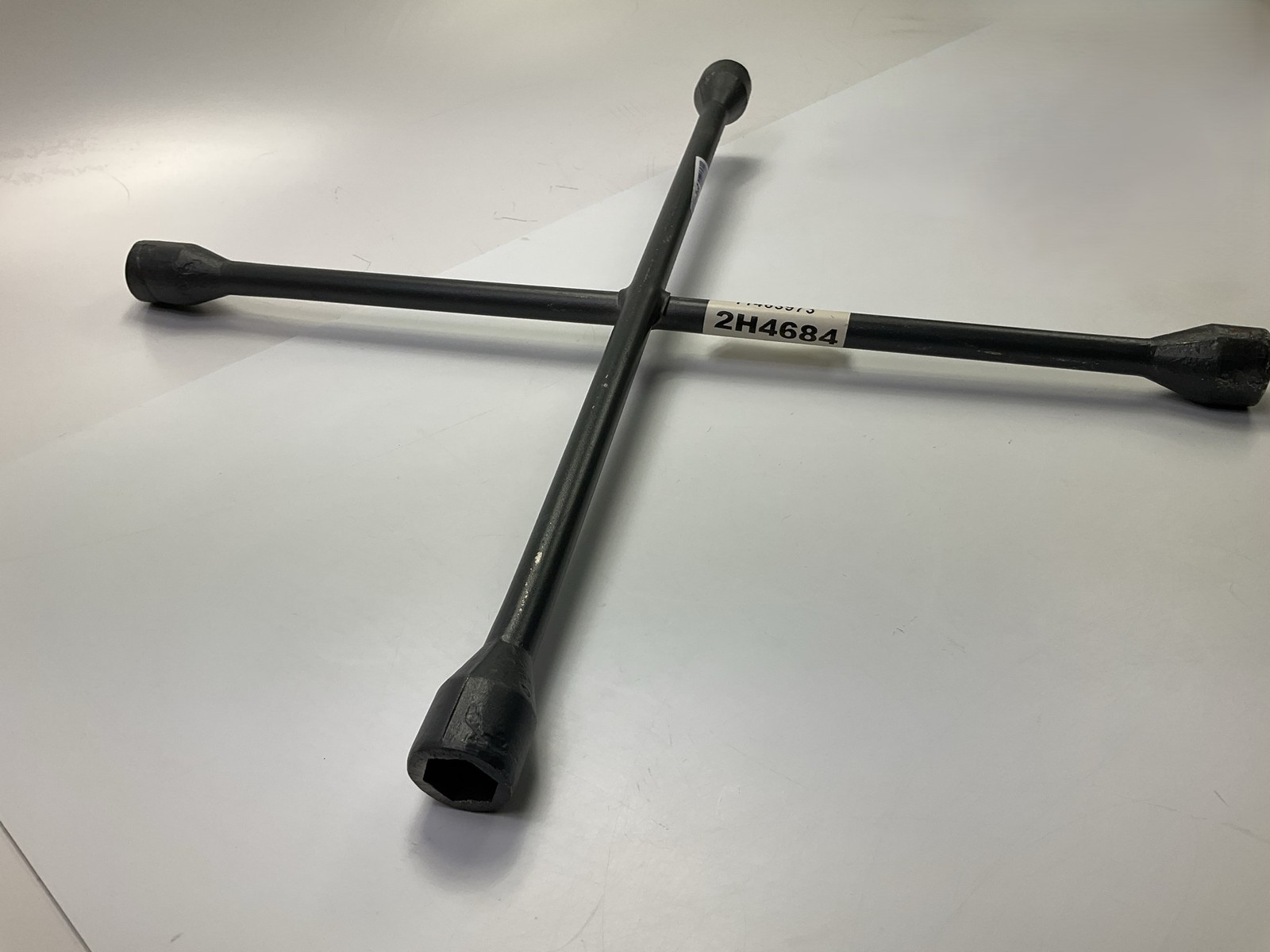 Ken-tool 35690 4-Way Standard Lug Wrench, 25″, 7/8″, 15/16″, 1″, 1-1/16″, USA