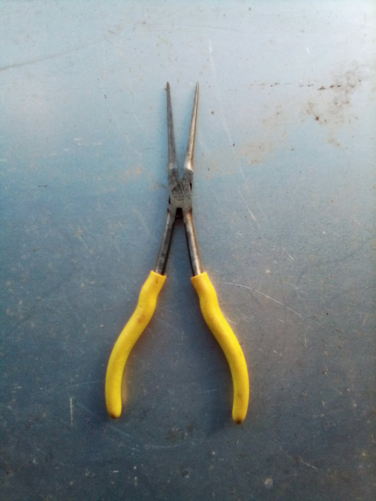 Mac Tools P6TNN-Y Needle Nose 7 In Yellow Handle Pliers Lot 1019