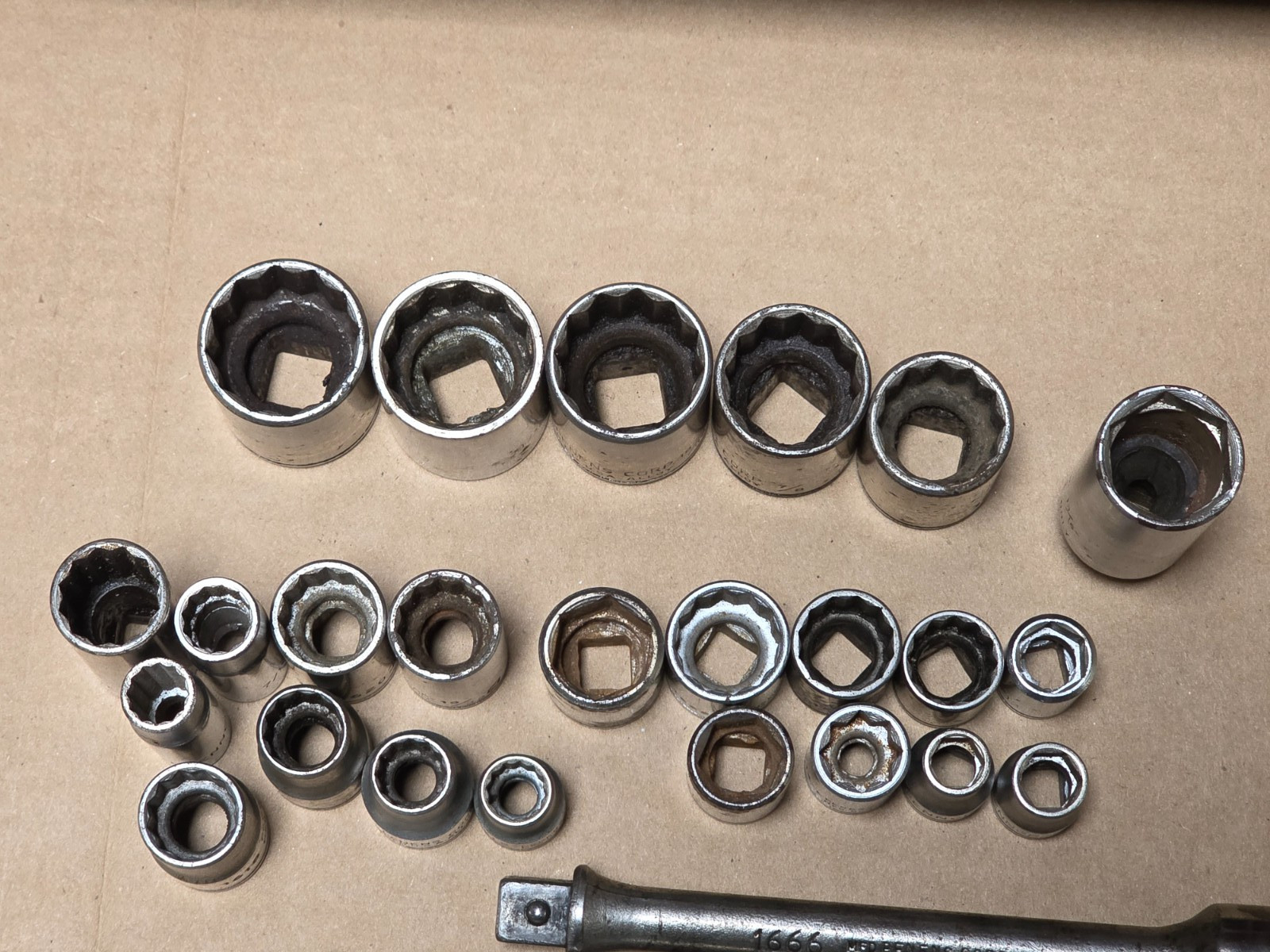 Penens Penncraft 29 Piece Socket Set 1/2″ & 3/8″ Drive Breaker Bar SAE Metric