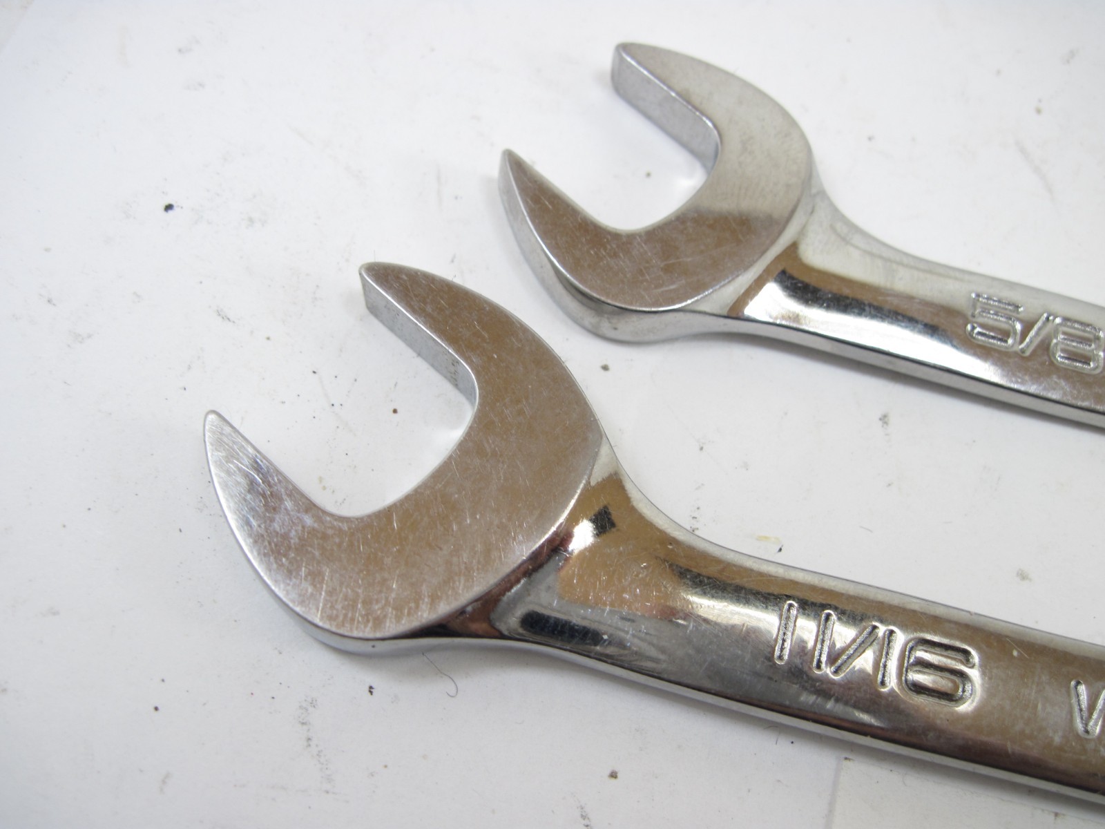 Snap On 11/16″ & 5/8″ 4-Way Angle SAE Wrench Set VS22B VS20B NICE