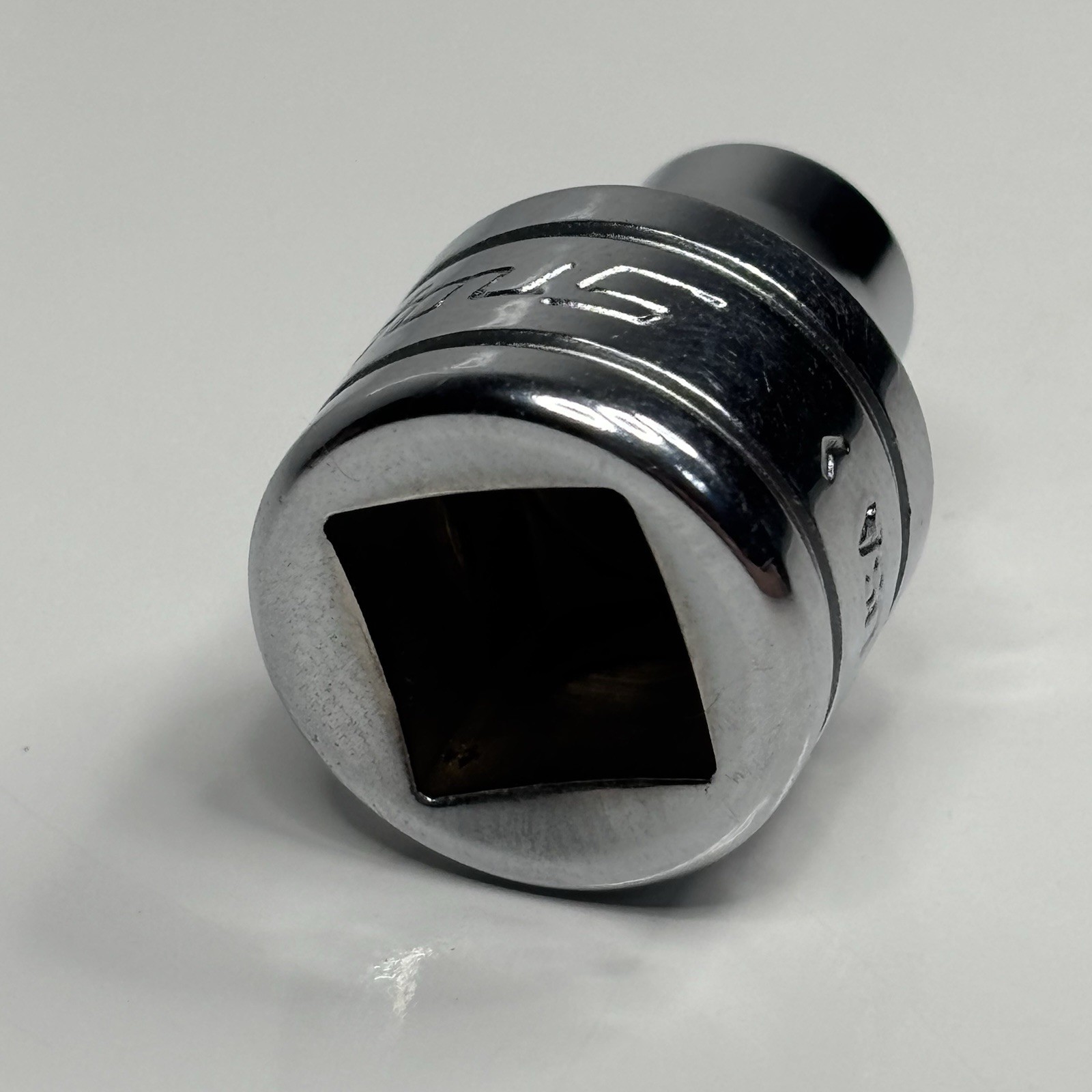 Snap On Tools FS081 3/8 Dr 6Pt SAE 1/4 Flank Dr Shallow Chrome Socket USA 2001