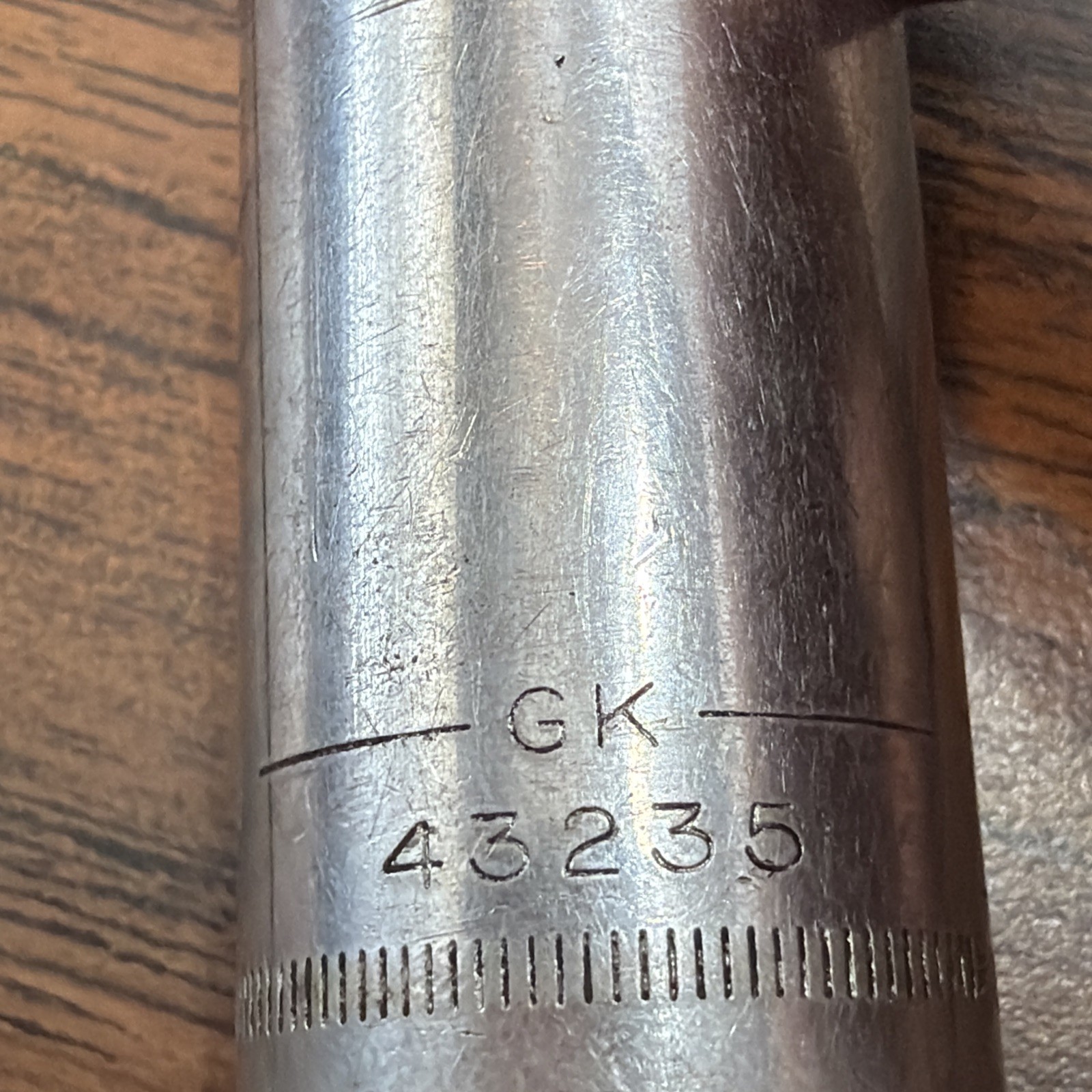 Craftsman USA GK 8 pc 3/8″ Drive Metric Mid-Length Socket Partial 10-19mm 43219