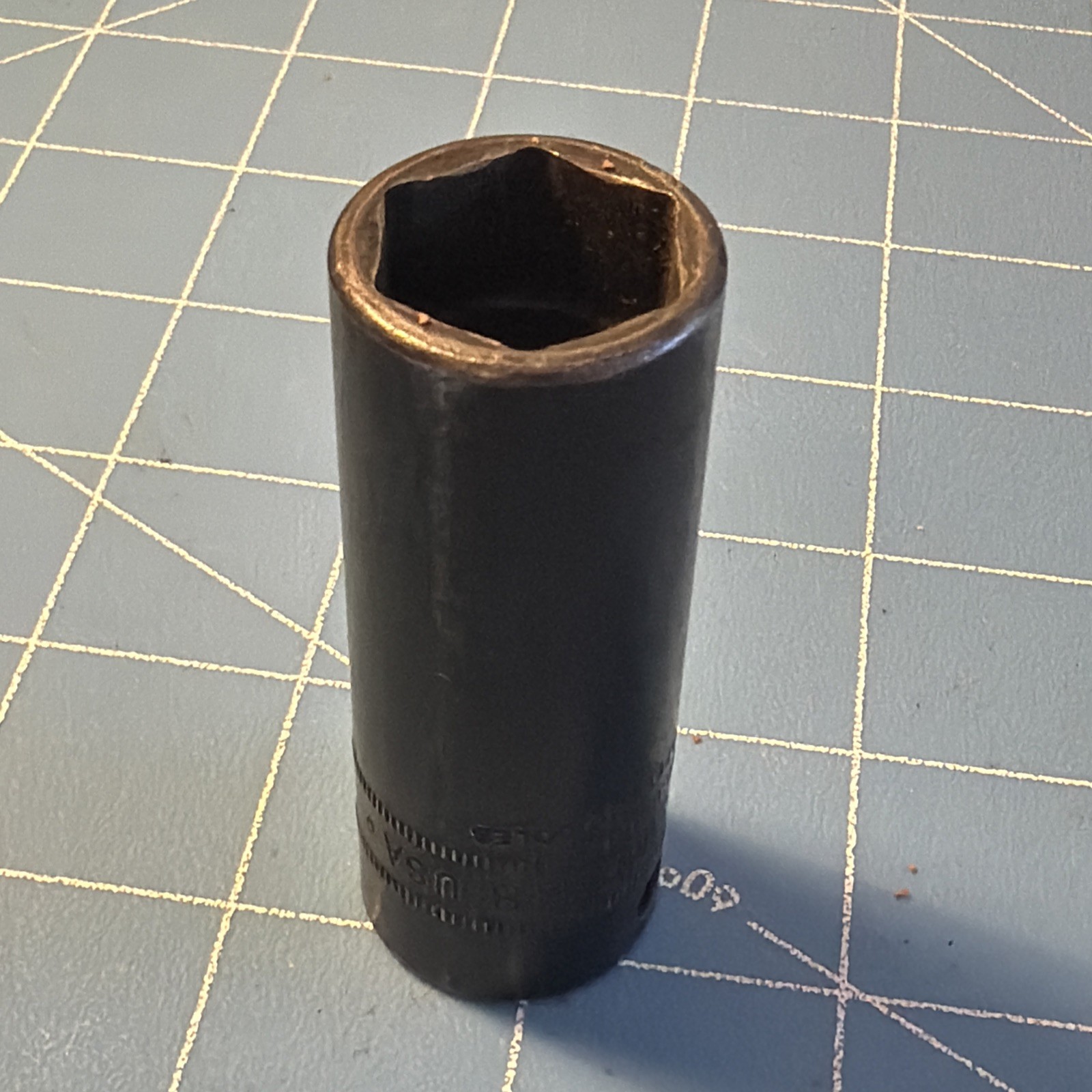 Snap-on Tools 3/8″ Dr. 18mm. Metric Deep 6PT Deep Impact Socket SIMFM18 USA