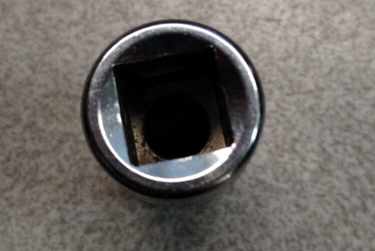 Snap on Socket inverted torx E12 3/8” drive FLE120A