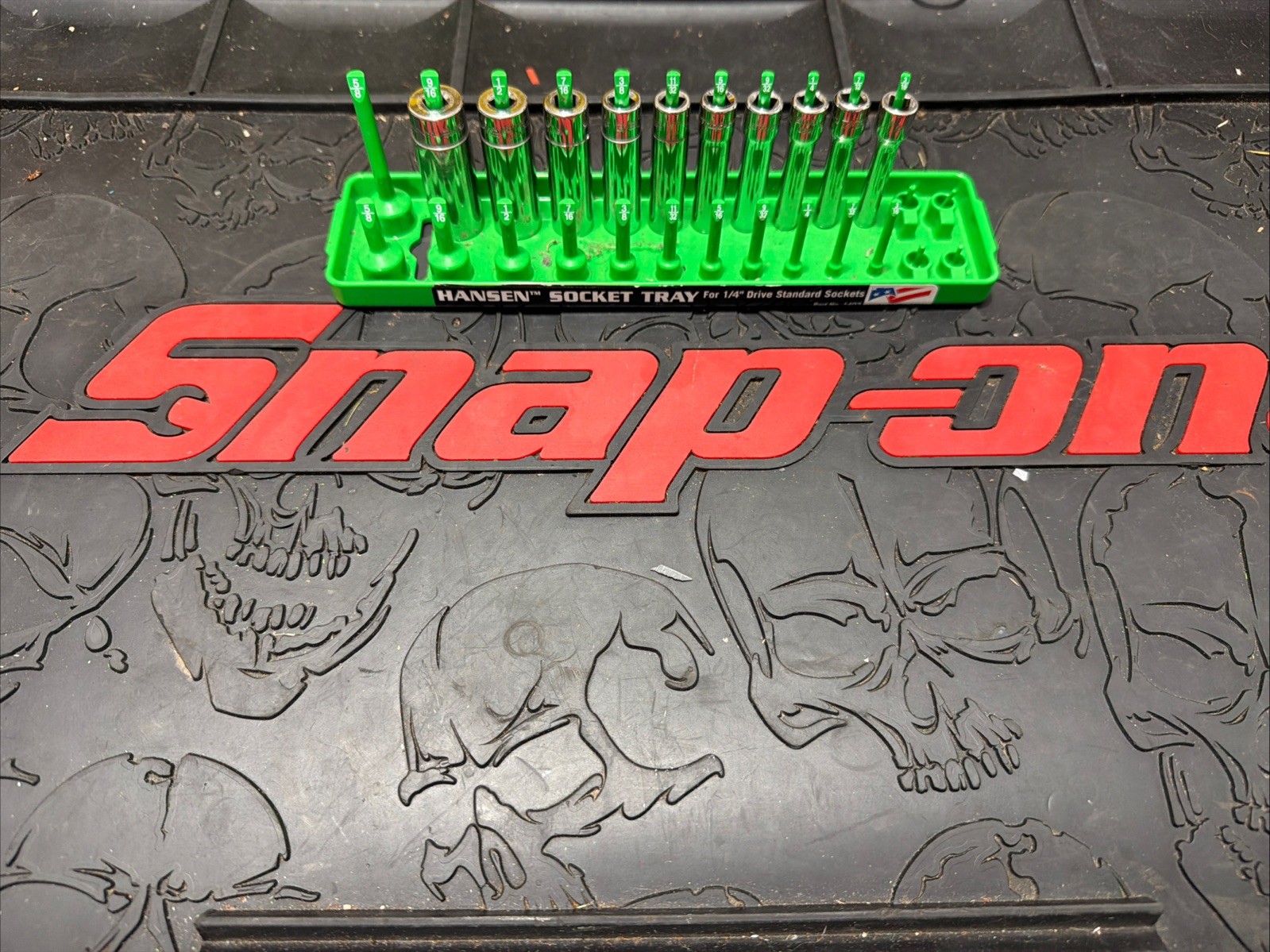 Snap-on 110STMY 3/16″-9/16″ 1/4″ Dr 10-Piece 6-Point Deep Socket Set W/ Holder
