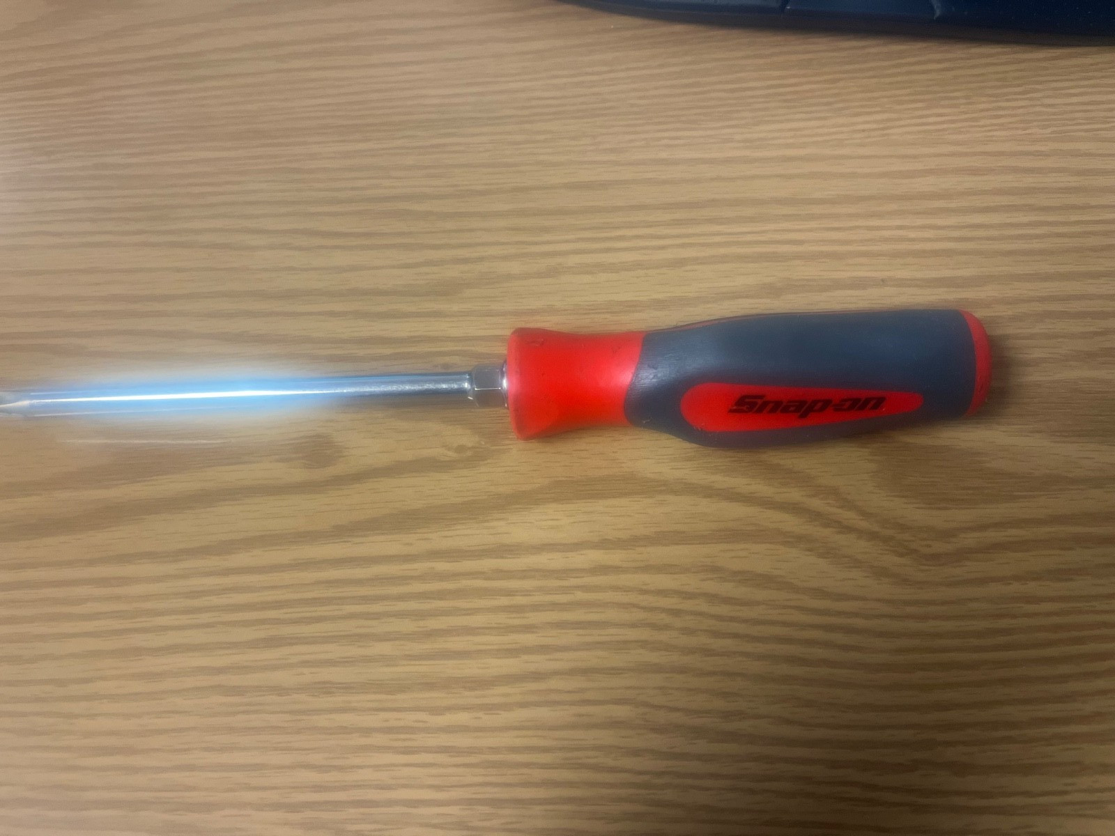 SNAP ON SHD4 -RED/GRAY COMFORT GRIP HANDLE 1/4 FLAT BLADE 8.75″ LONG LOT#56
