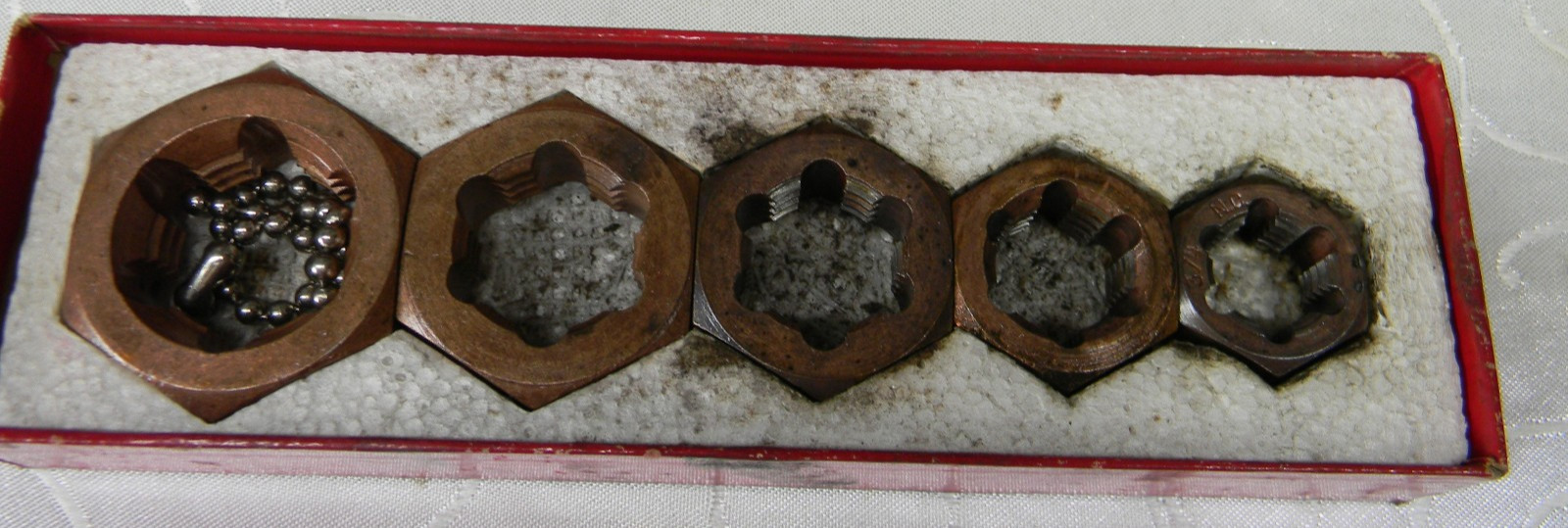 SNAP-ON 5PC SAE-NC COARSE THREAD HEX NUT RETHREADING DIES 3/4″-1-1/4″ #TRC5