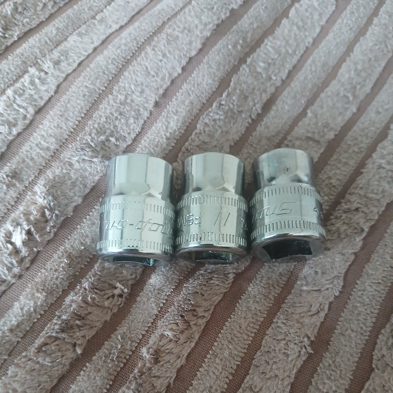 1x Snap-On 3/8″ Dr. 6-Point Shallow Socket 11mm FSM111