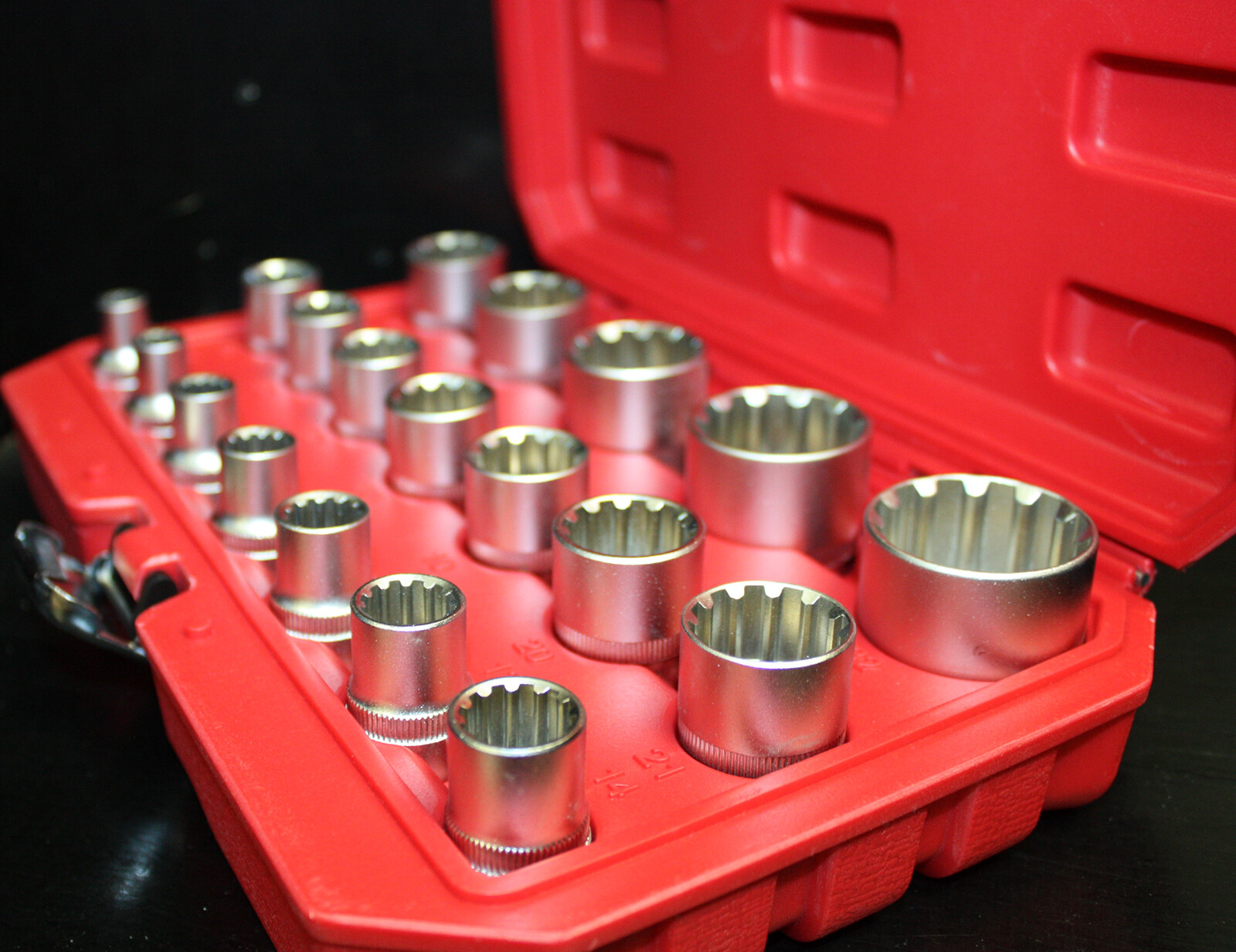 19pc 1/2″ Dr. Spline Gear Lock Multi Bit Socket Set 8-32mm CR-v Metric
