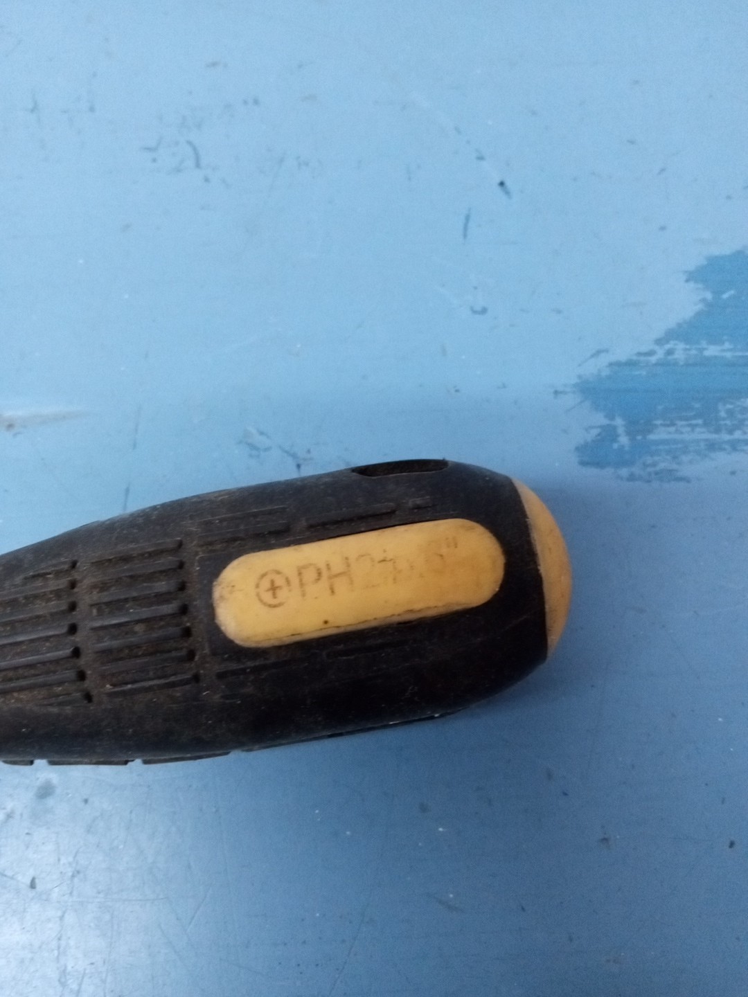 PH2#26″ Black & Yellow Handled Philips Screwdriver (LL)
