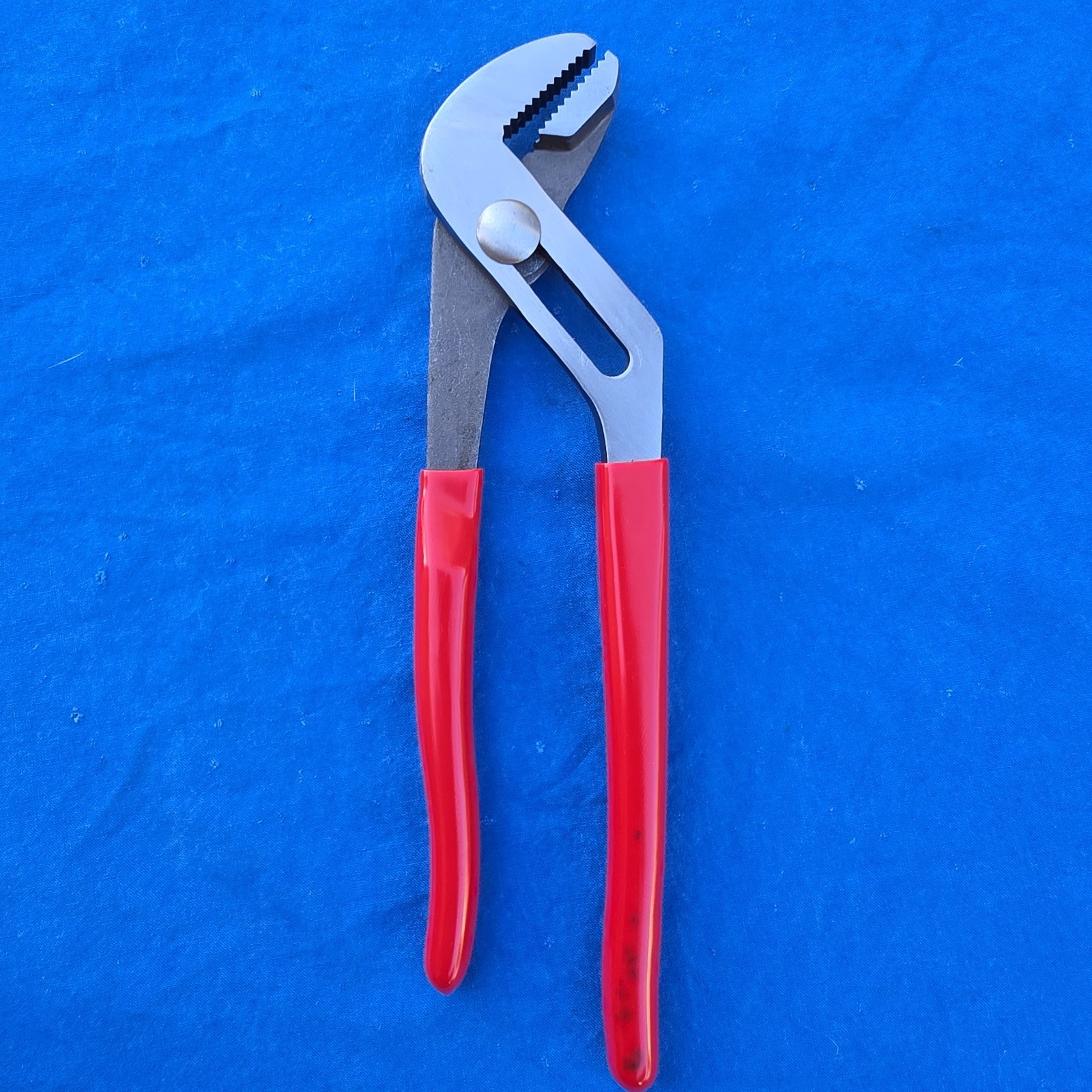 Mac Tools P301814 10″ Slip Joint Tongue & Groove Adjustable Pliers
