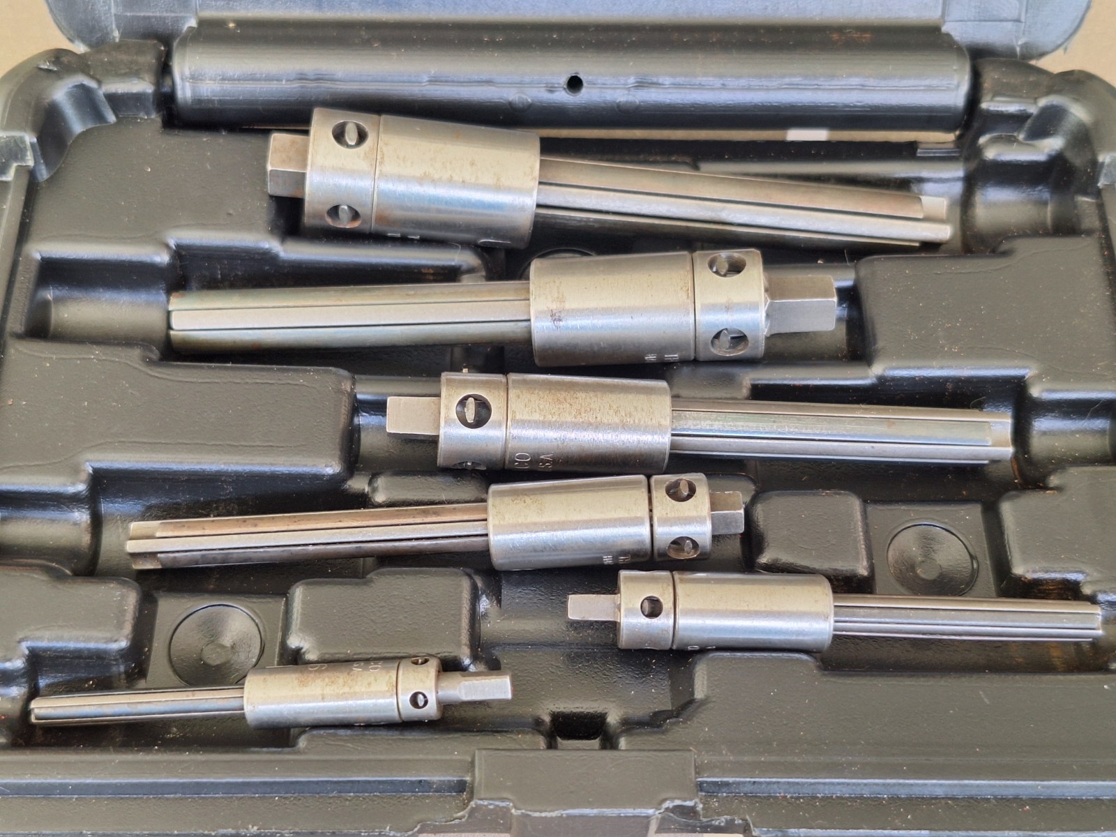 Walton 18001 6 PC Tap Extractor Set USA 4 FL SAE NC NF Metric W/ Case 3/16-1/2