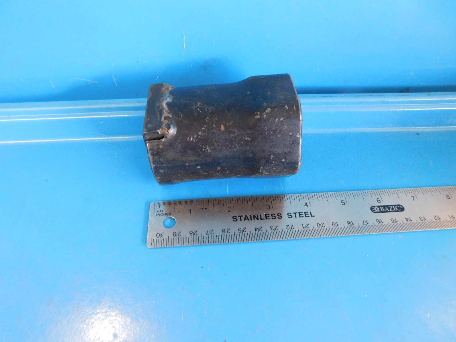 USED ,BLUE POINT TOOLS (3-1/4 IN. / 54 MM) , AXLE NUT SOCKET #ANS1900A