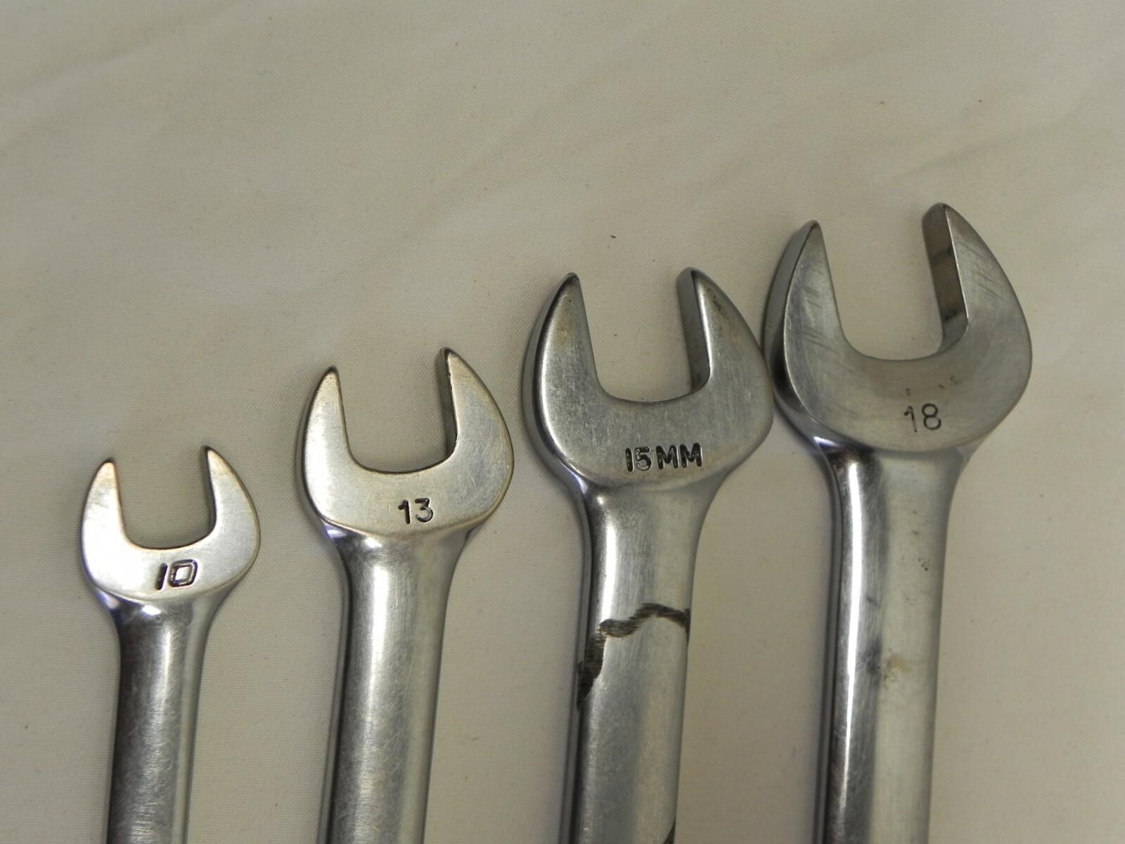 Snap-On 4 Piece 12 Pt Metric Flank Drive Combination Wrenches OEXM Series
