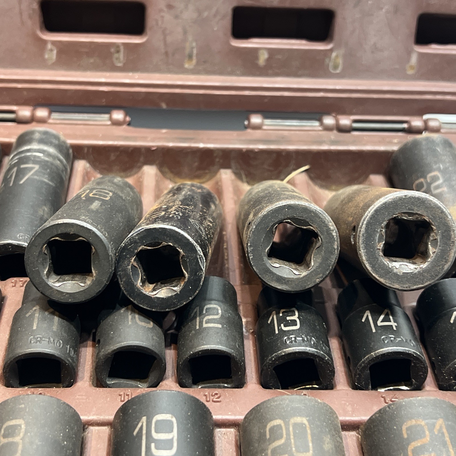 MATCO SCPM306V 30-PC 1/2″-DR METRIC 6-PT ADV SHALLOW & DEEP IMPACT SOCKET SET