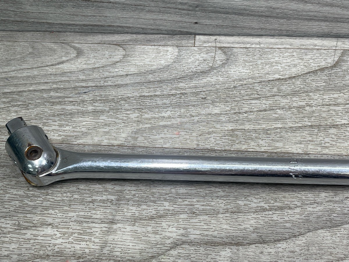 Mac Tools 1/2-Inch Drive 24-Inch Breaker Bar V24F (A1D032581)