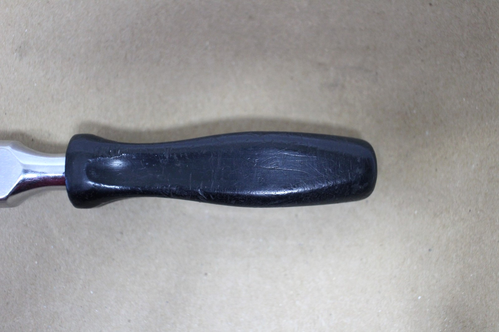 SNAP-ON MODEL FK835 (3/8″ DRIVE) FLEX-HEAD RATCHET BLACK HARD HANDLE