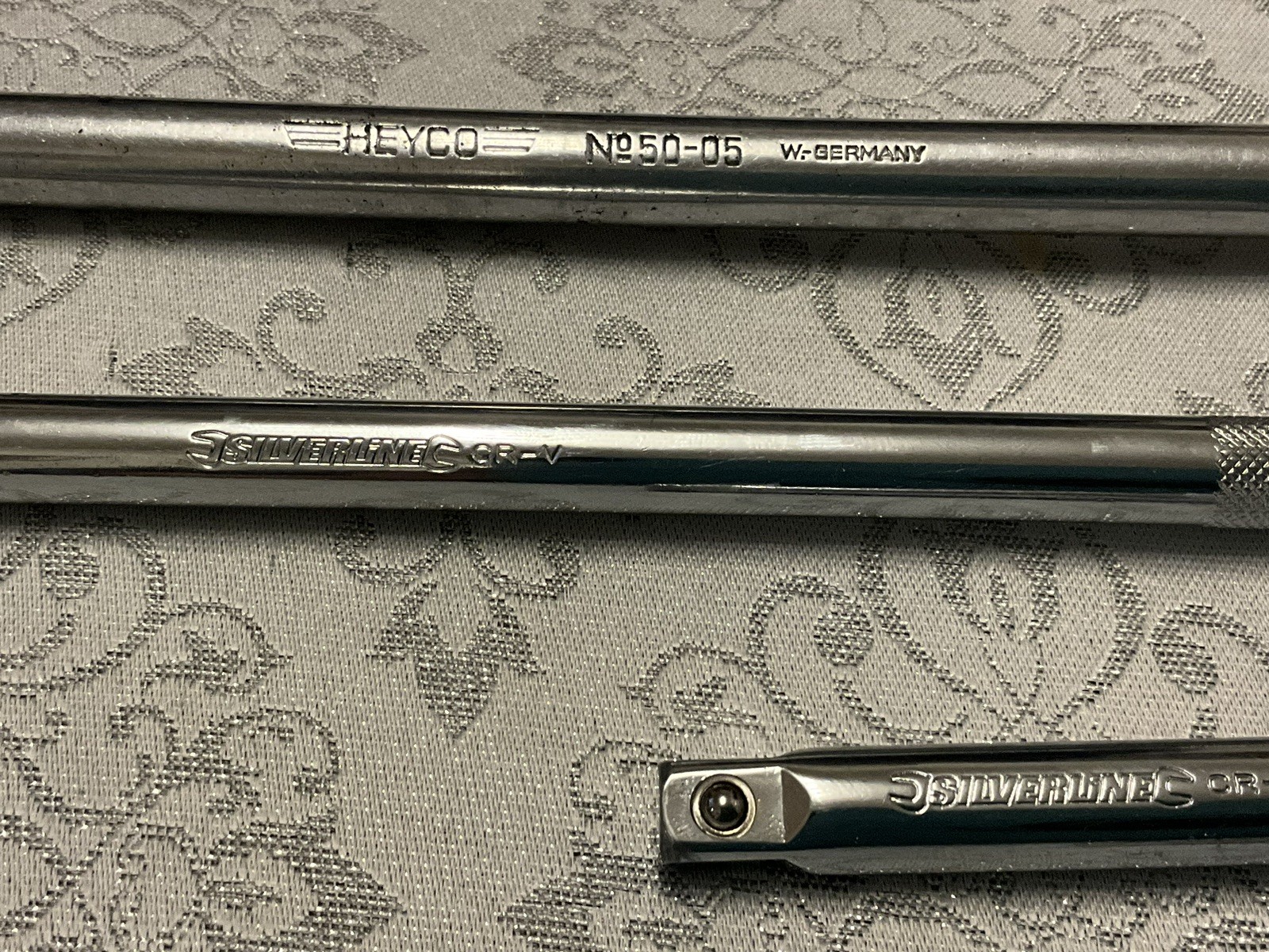 4 X SOCKET EXTENSION BARS. HEYCO 1/2 X 250MM, SILVERLINE 3/8 250MM & 125MM + +