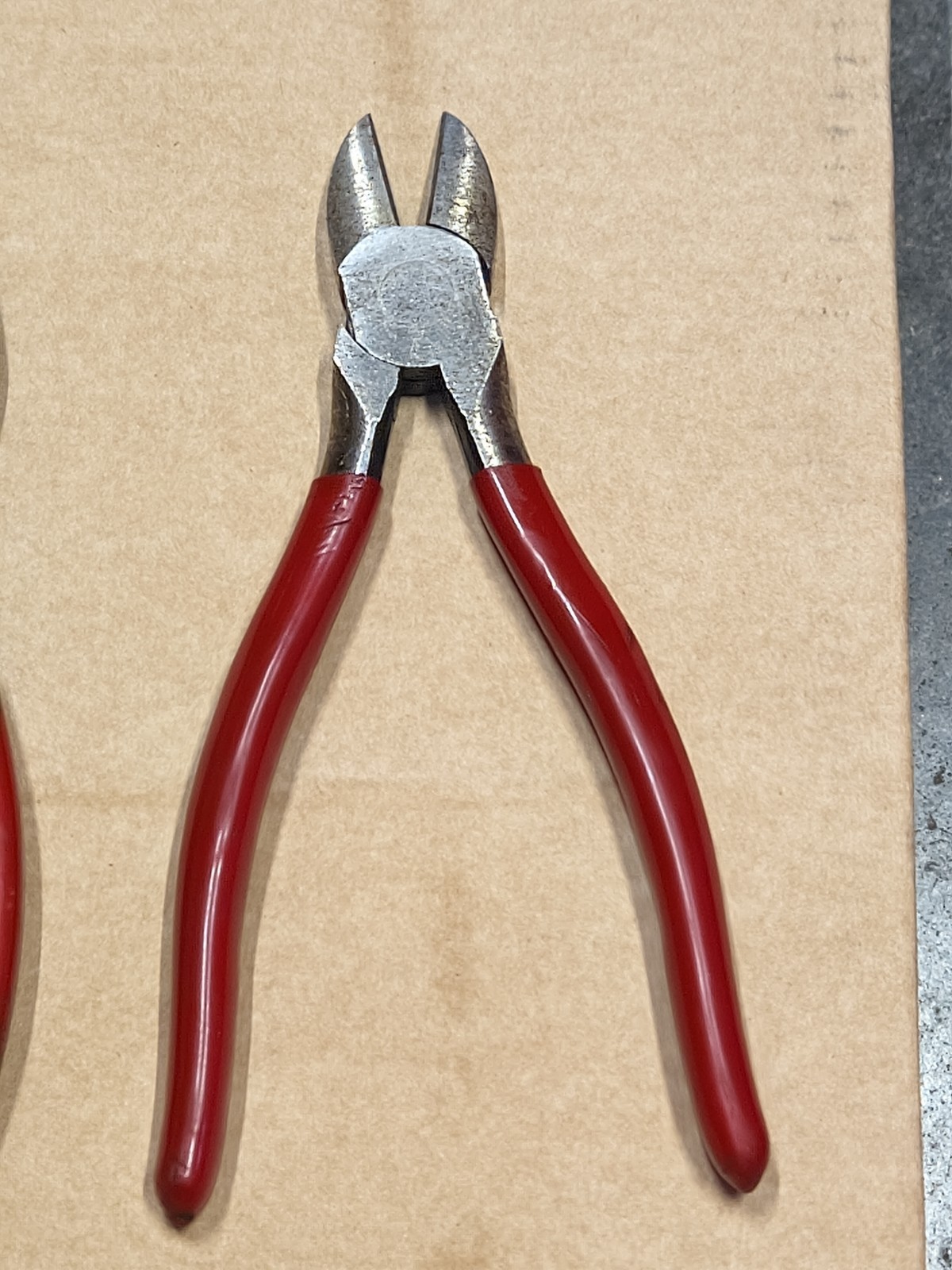 Lot of 4 MAC Tools USA Pliers Needle Nose Side Cutters M437G M526G M317G