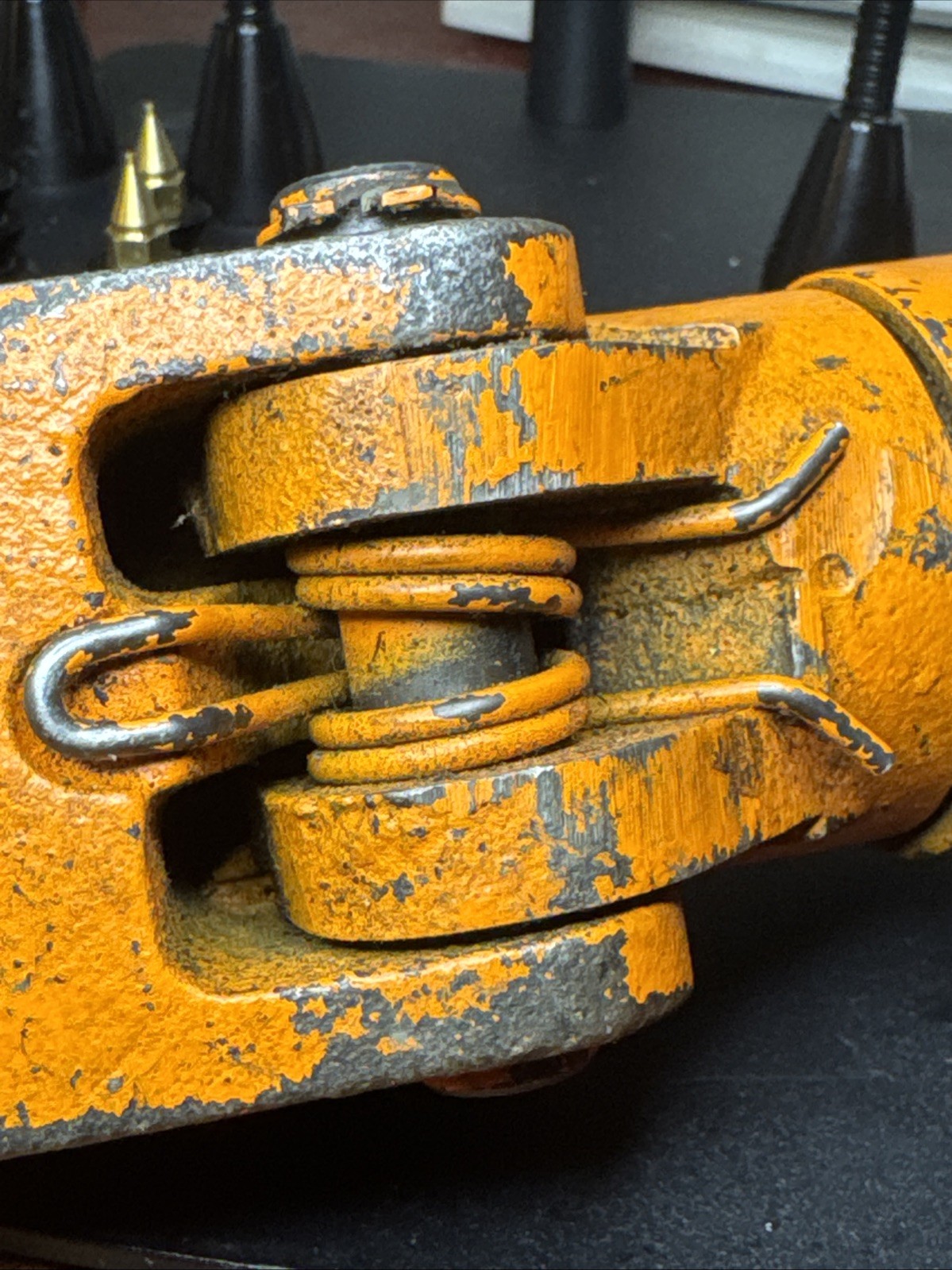 Unknown Brand But VTG Attachments to 10-ton Hydraulic Ram 18lbs Good Shape