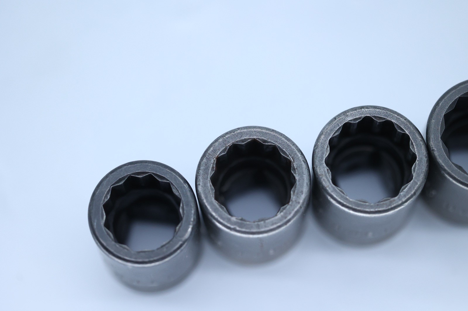 Cornwell USA 1/2″ Drive 14 Piece Metric Shallow Impact Socket Set 12 Point