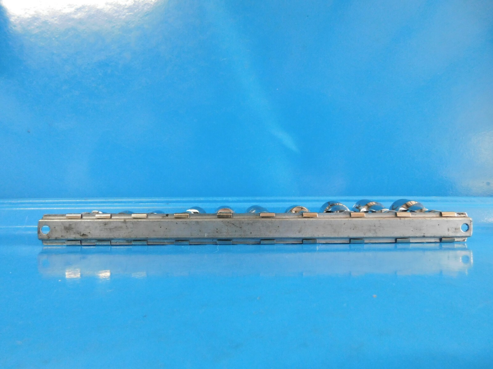 USED, SNAP ON 3/8 IN. DR. (10,11,12,13,14,15,16,17,18,&19 MM.) UNIVERSAL SOCKETS