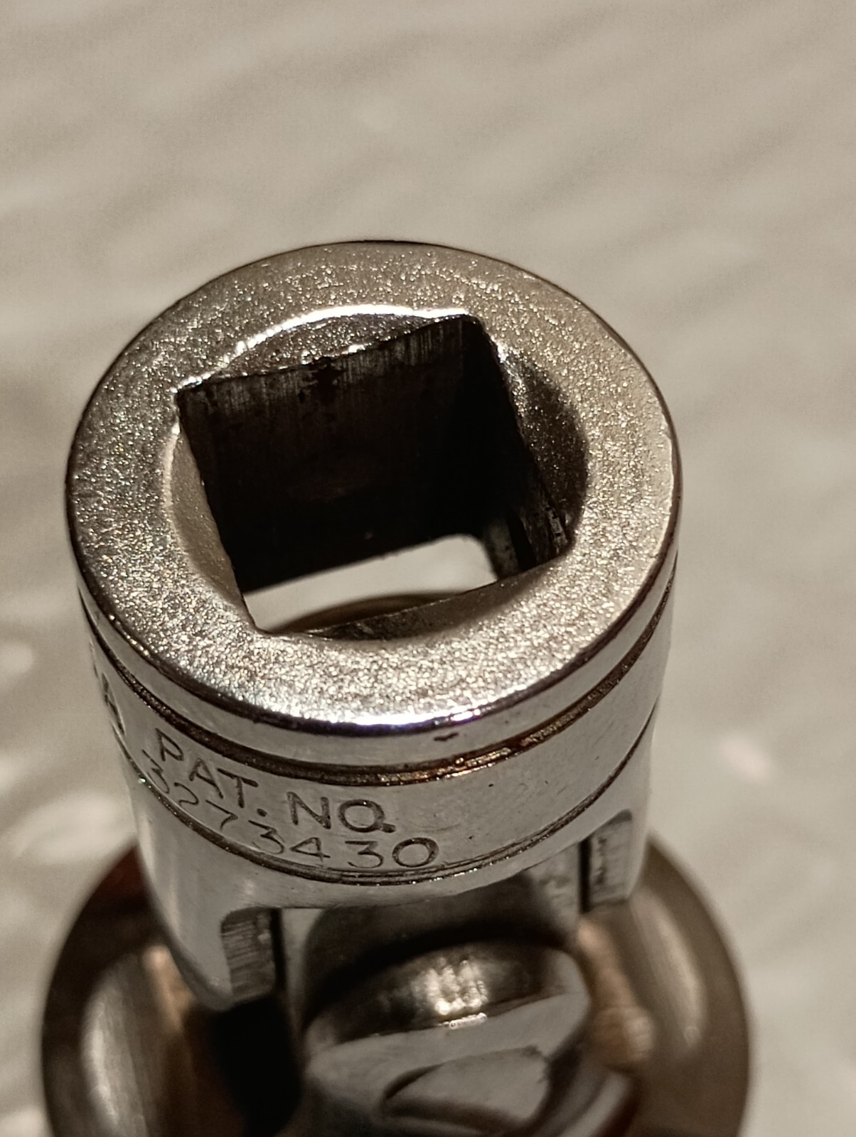 SNAP ON FS28, 3/8″ DRIVE, 7/8″ SOCKET, UNIV/SWIVEL, SHALLOW, 6 POINT.