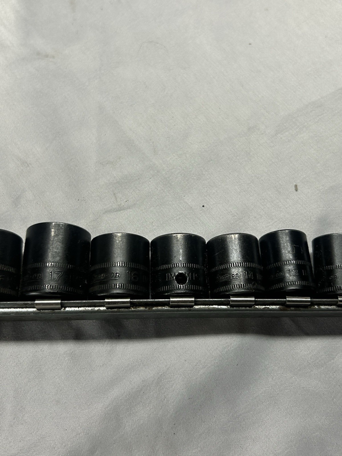 Snap-on™ 3/8″ drive 9mm to 19 mm 11pc 6-pt Shallow Impact Socket Set