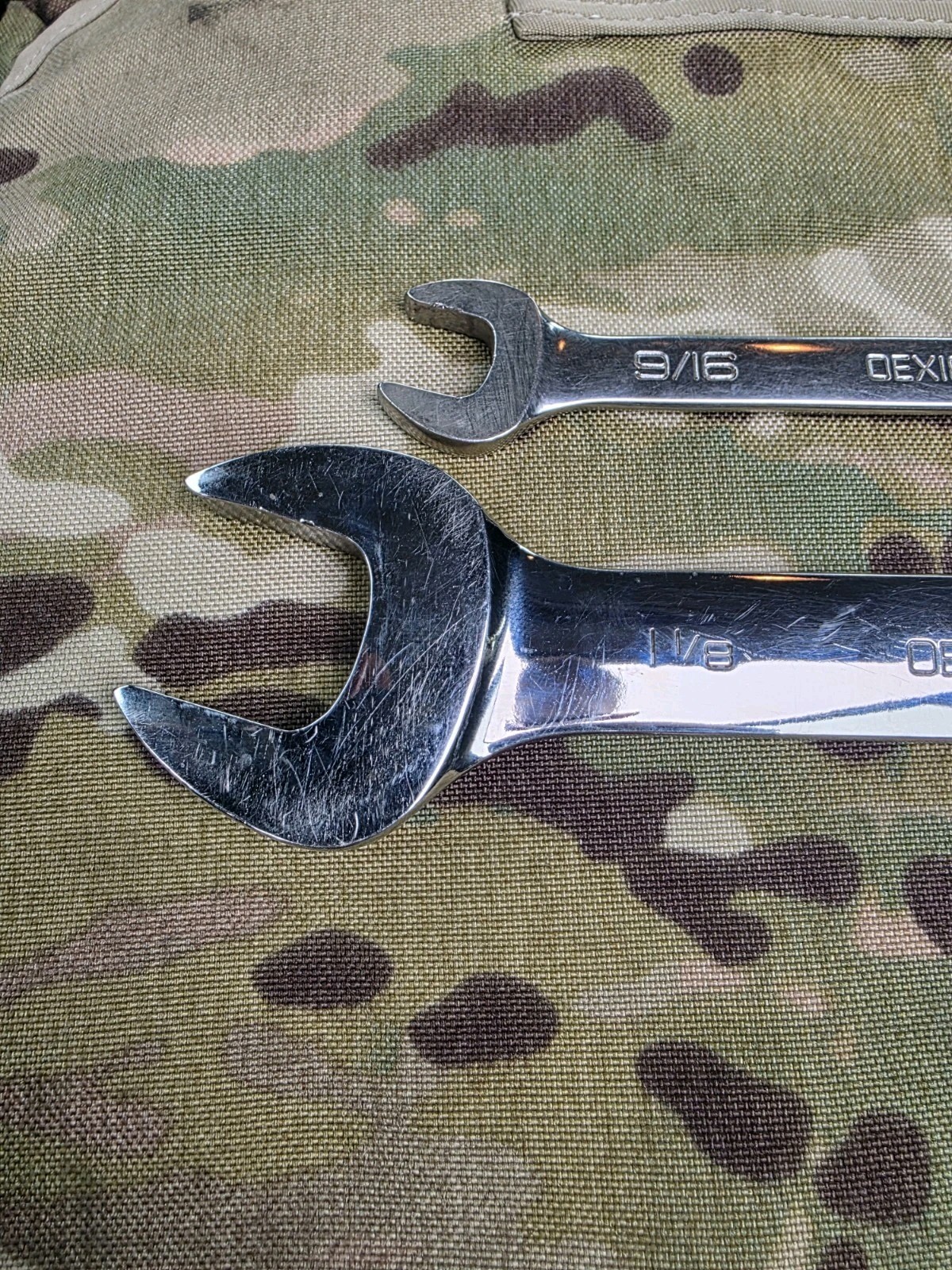 Snap On 1-1/8″ SAE Short Combination Wrench, Part# OEX360B And 9/16″ # OEX180B