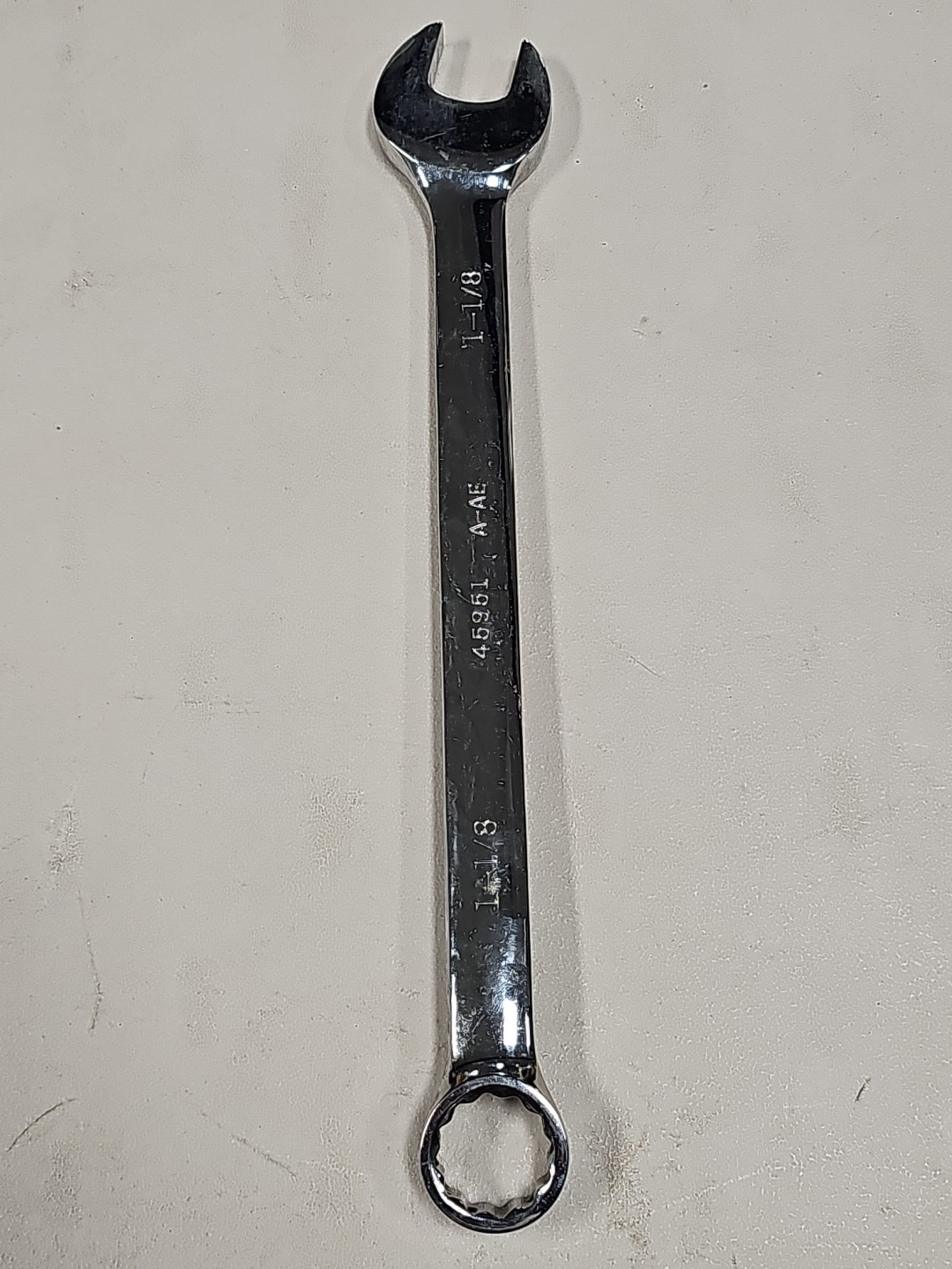 Craftsman 45951 A-AE 12 Point 1-1/8″ Combination Wrench 15-1/2″ Long