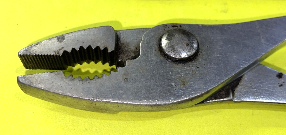 SNAP-ON & BLUE-POINT TOOLS 2 PIECE SLIP JOINT & 20 IN ADJUSTABLE JAW PLIERS