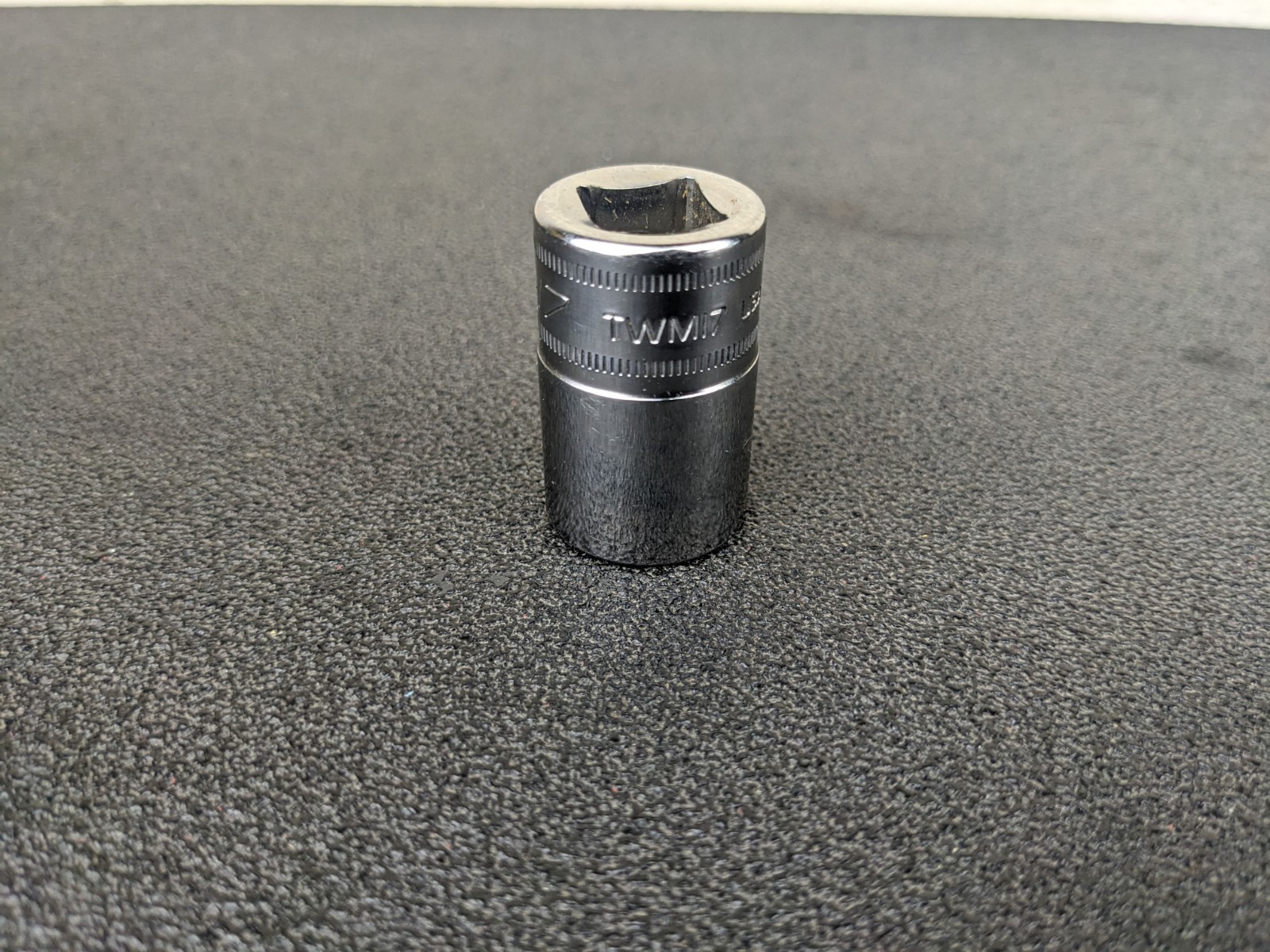 #bm108 Snap On Tools NEW Shallow 1/2” Drive 17mm Socket 6 Point Chrome TWM17