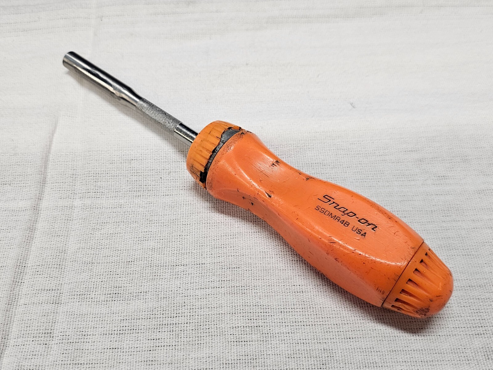 Snap-on Ratcheting Screwdriver Ratchet Bit Driver Orange SSDMR4B