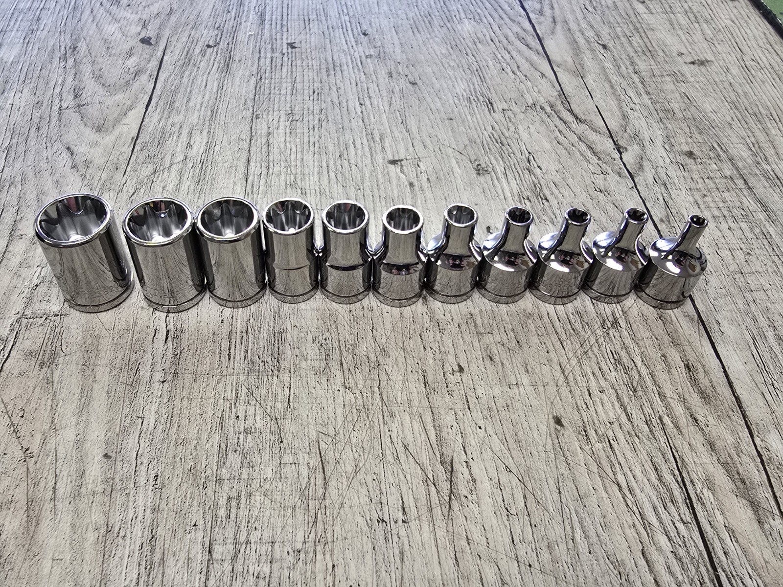 Blue Point Tools 11 piece Inverted External TORX STAR Socket Set E4-E20 NEW