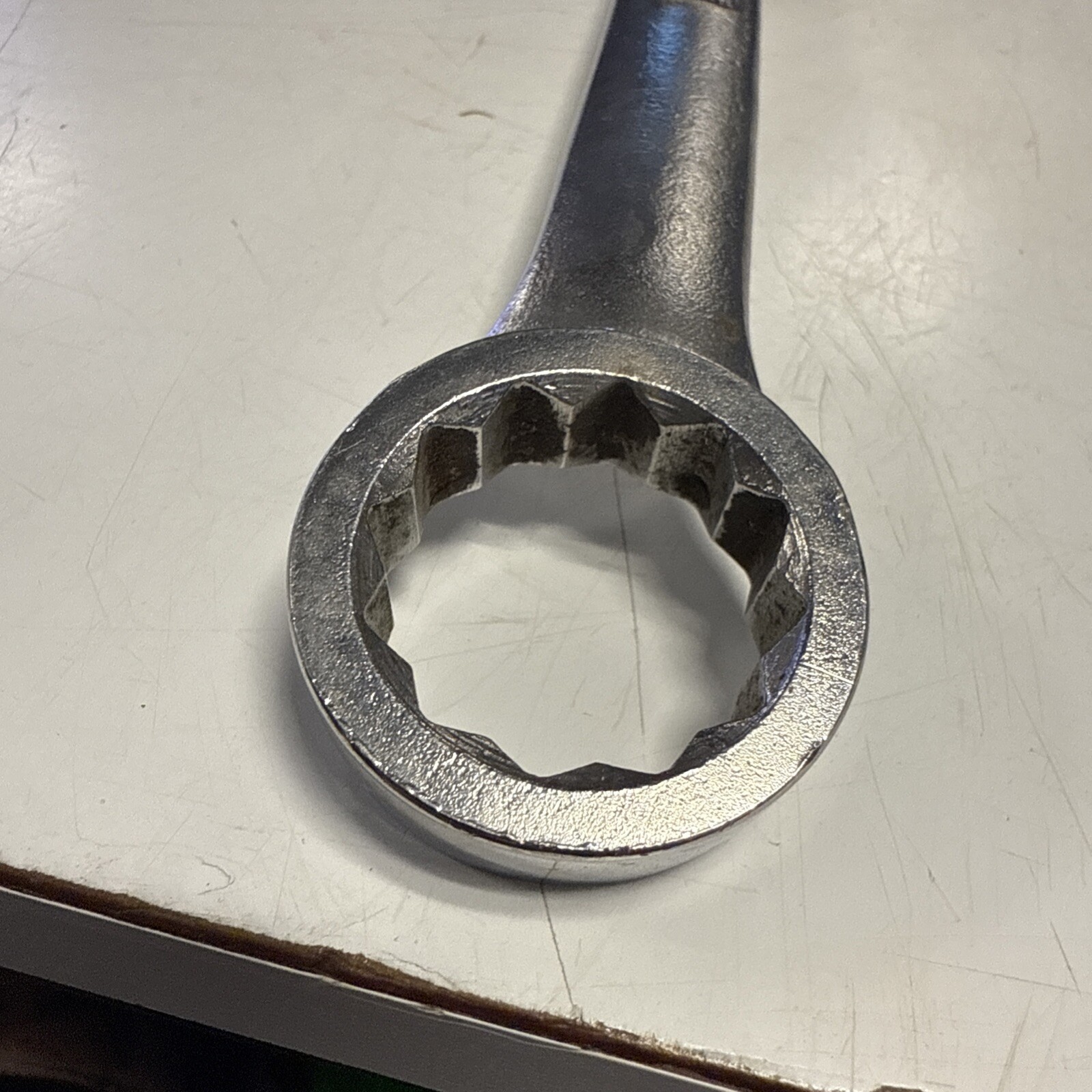 Craftsman Tools USA 1-1/16″ SAE Combintation Wrench 12 Point -VA- 44706 – T10
