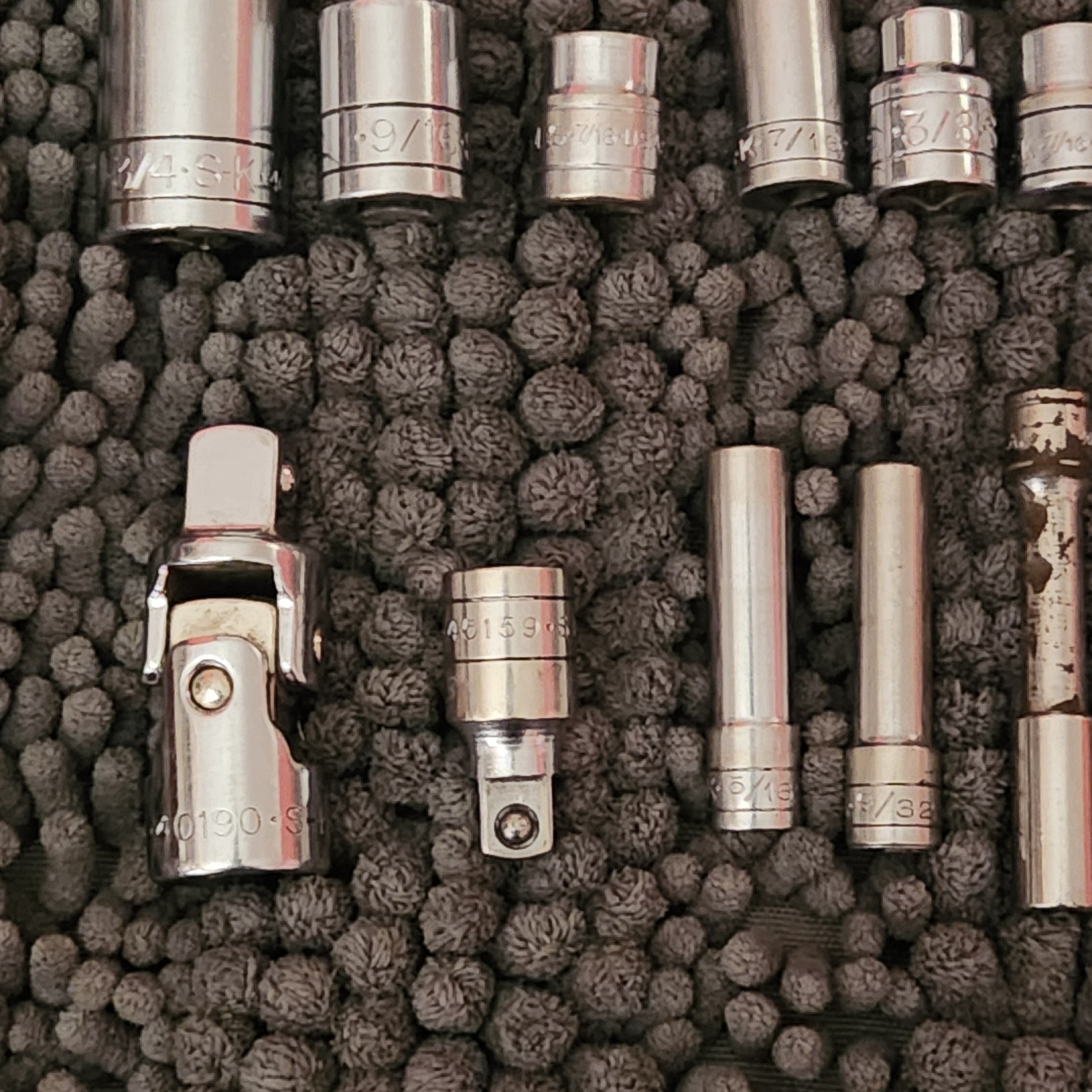 Lot Of 16 SK Tools Sockets – Please see description and photos, NICE condition!