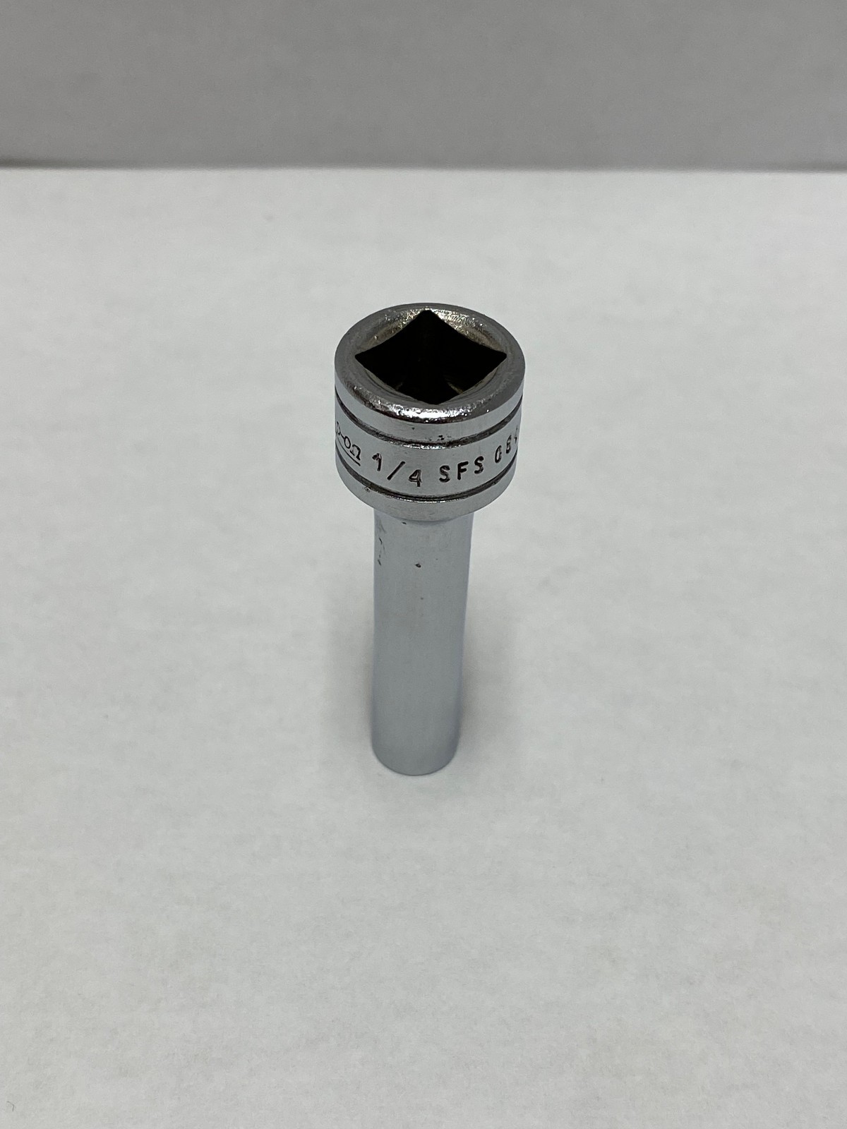 Snap On 3/8″ Drive SAE 1/4 Deep Well 6 Point Socket | Used/Great | SFS081
