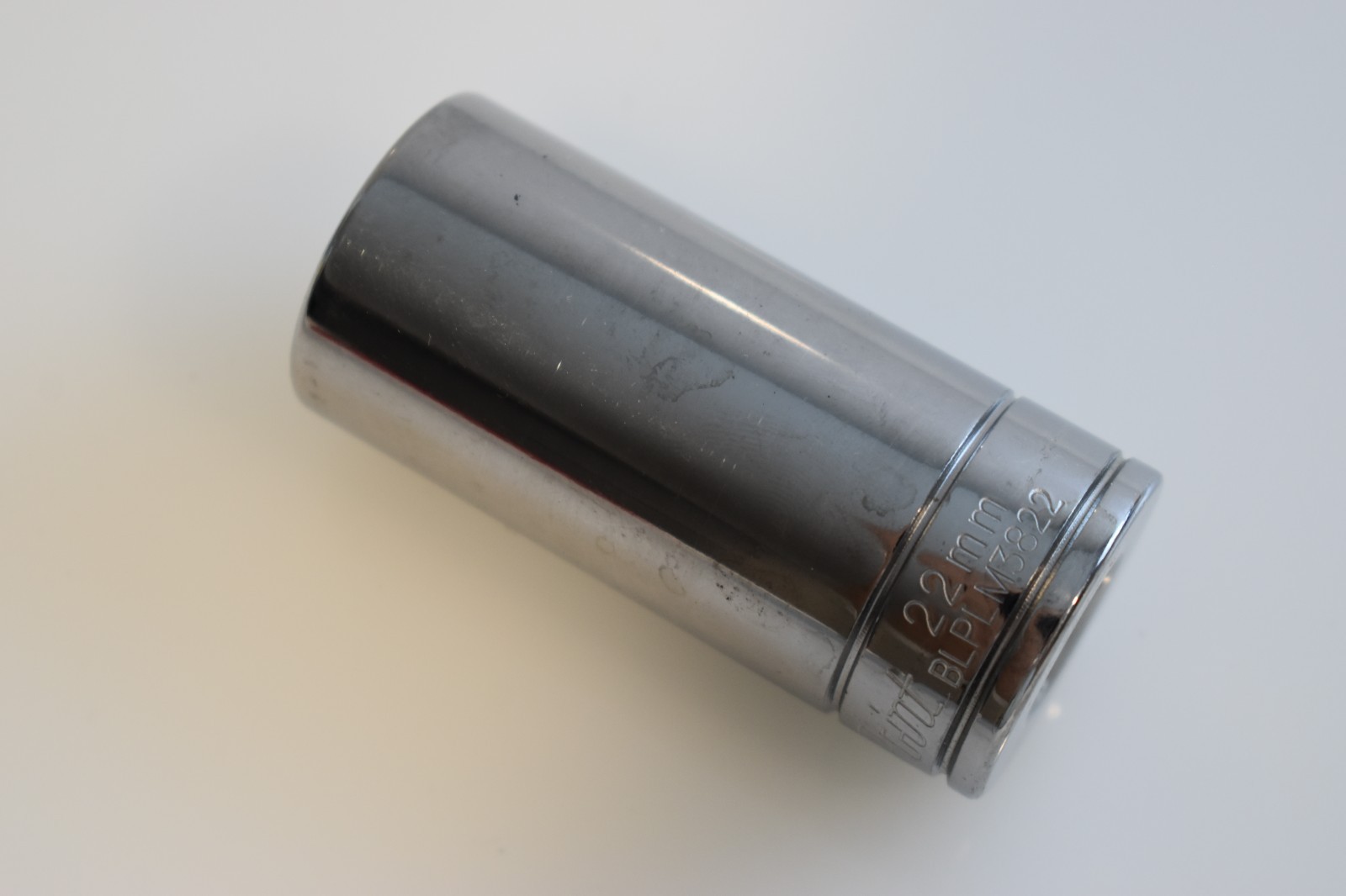 Blue Point Tools BLPLM3822 22mm Metric Deep Socket 3/8″ Drive 12 Point Chrome