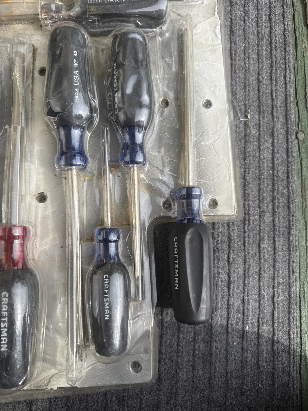 ULGY NOS Craftsman 46193 14 Piece Cushion Grip Screwdriver Set Made In USA RARE