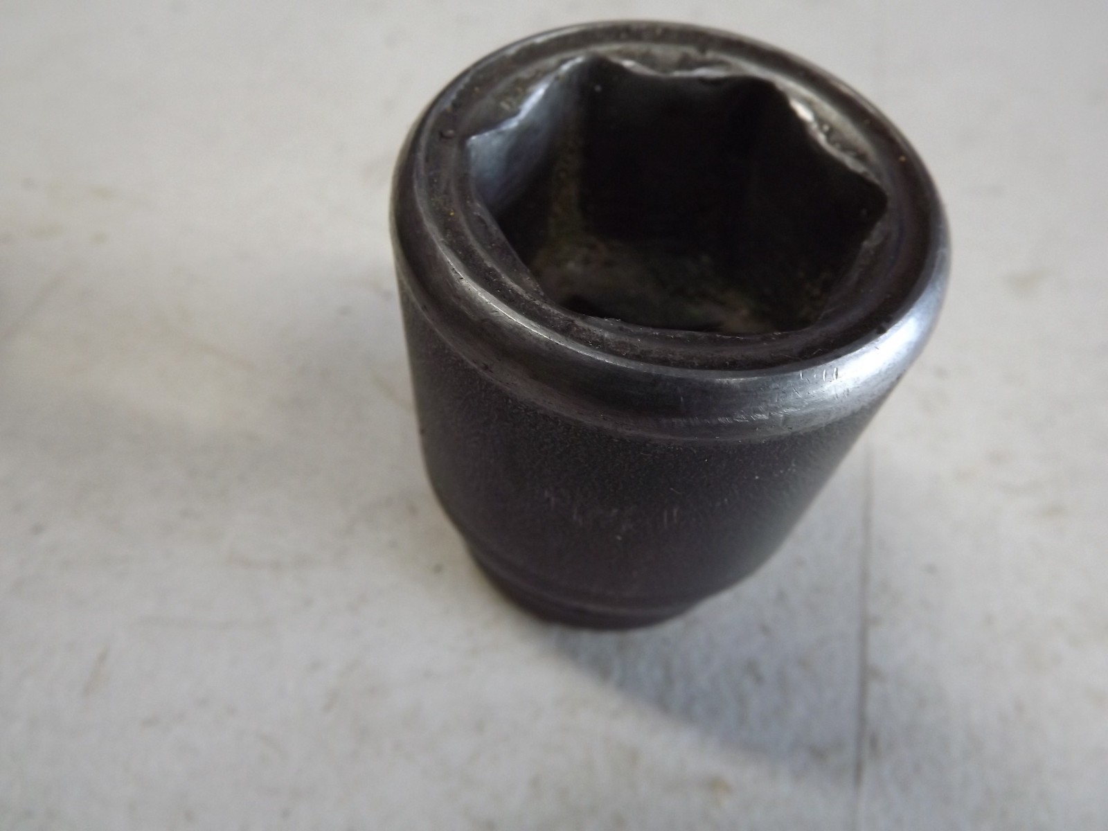 Mac tool gp6 30mm 6point 3/4 drive impact socket